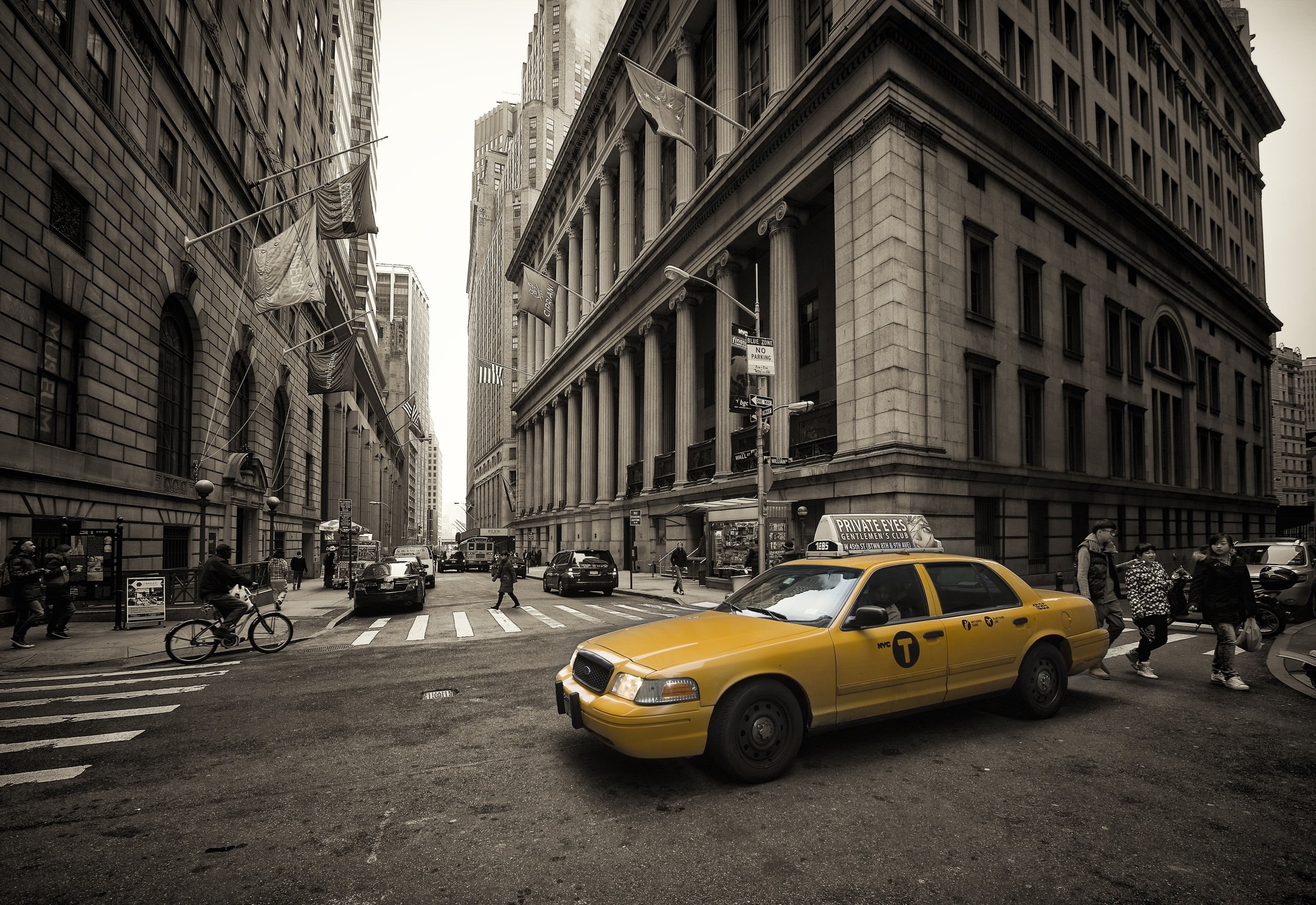 built structure, car, architecture, taxi, sedan, day, group of people, traffic, New York City, city life, vehicle, ford, building, selective coloring, motor vehicle, HD Wallpaper