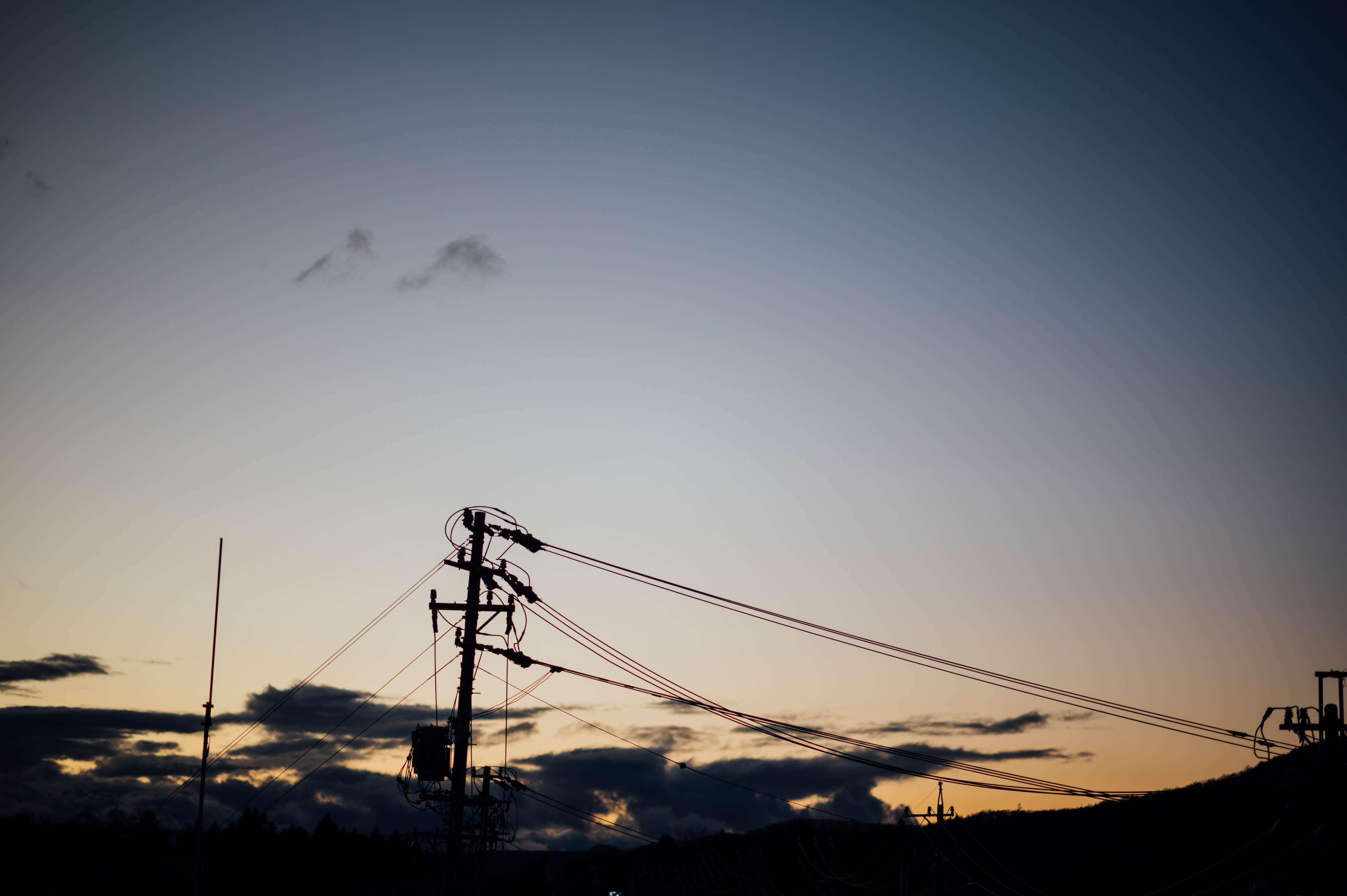 transportation, housing, dusk, beauty in nature, animal, sunset, tower, sunlight, power line, electricity pylon, low angle view, house, silhouette, fuel and power generation, HD Wallpaper