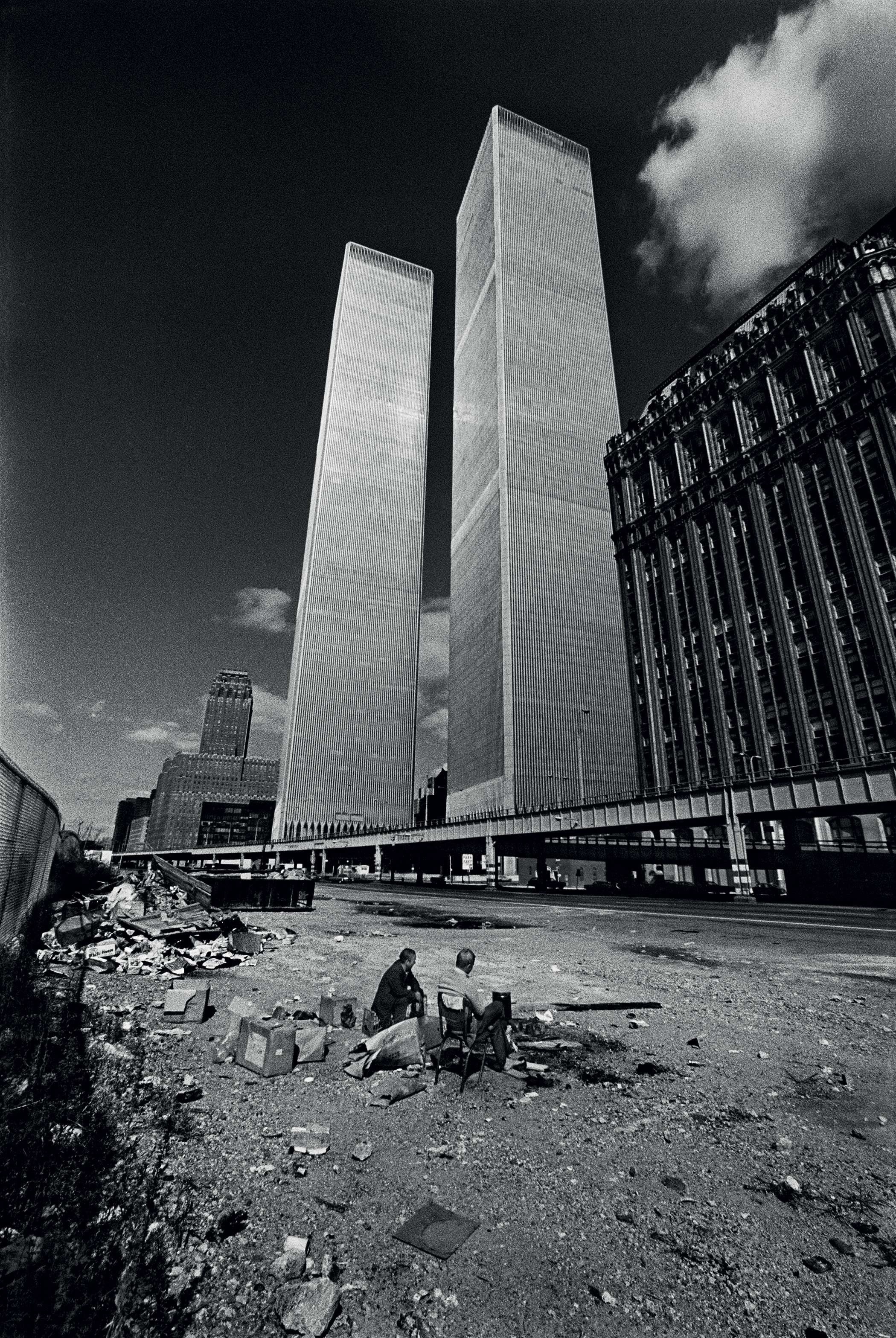 USA, old photos, cityscape, monochrome, New York City, dirt, portrait display, built structure, day, pollution, sky, city, 2K, history, cloud - sky, bridge, Phone HD Wallpaper