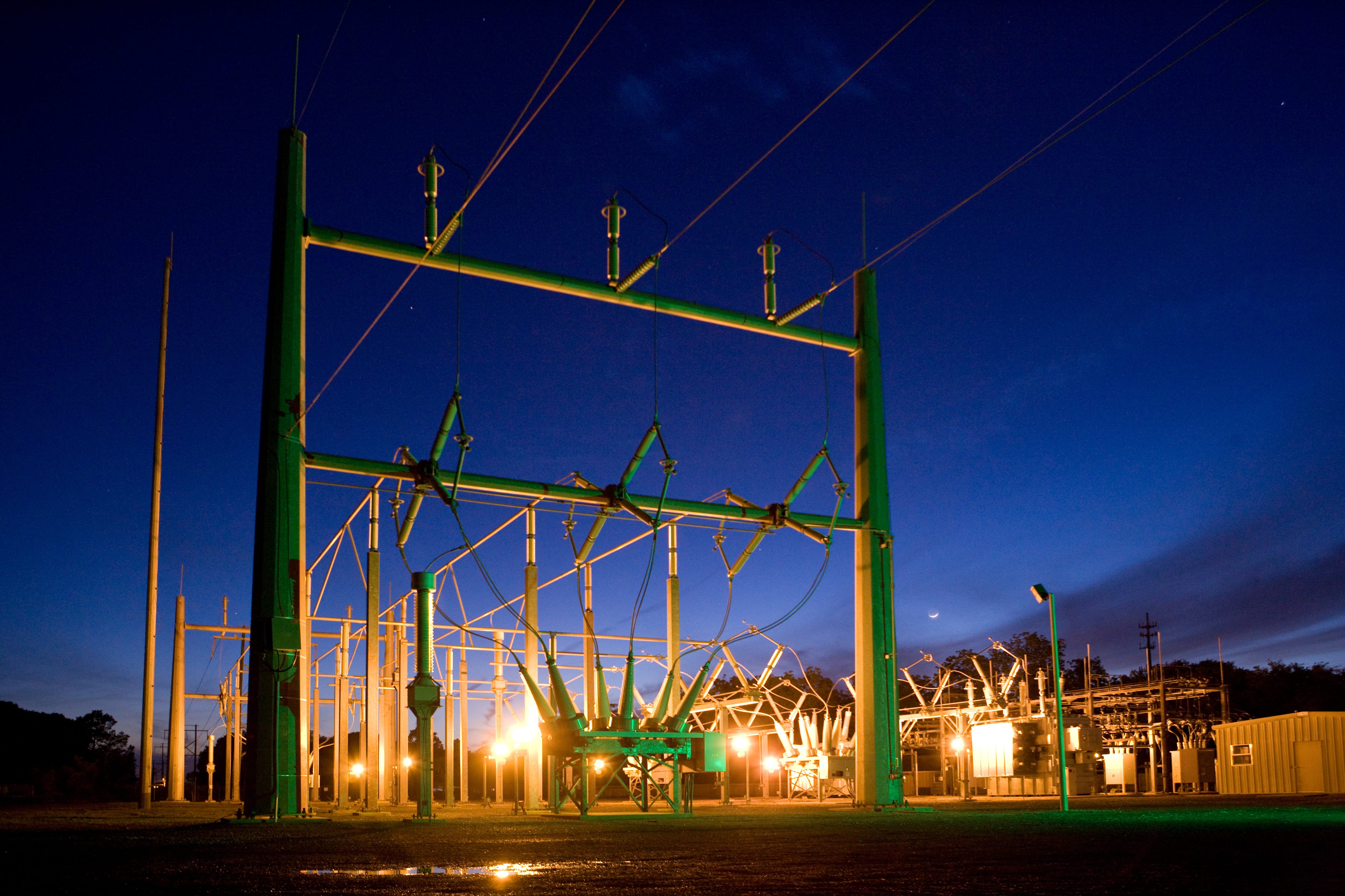 green, building exterior, night, post, dark, nightlife, nighttime, twilight, no people, city, nature, substation, tower, lighting equipment, building, electricity, HD Wallpaper