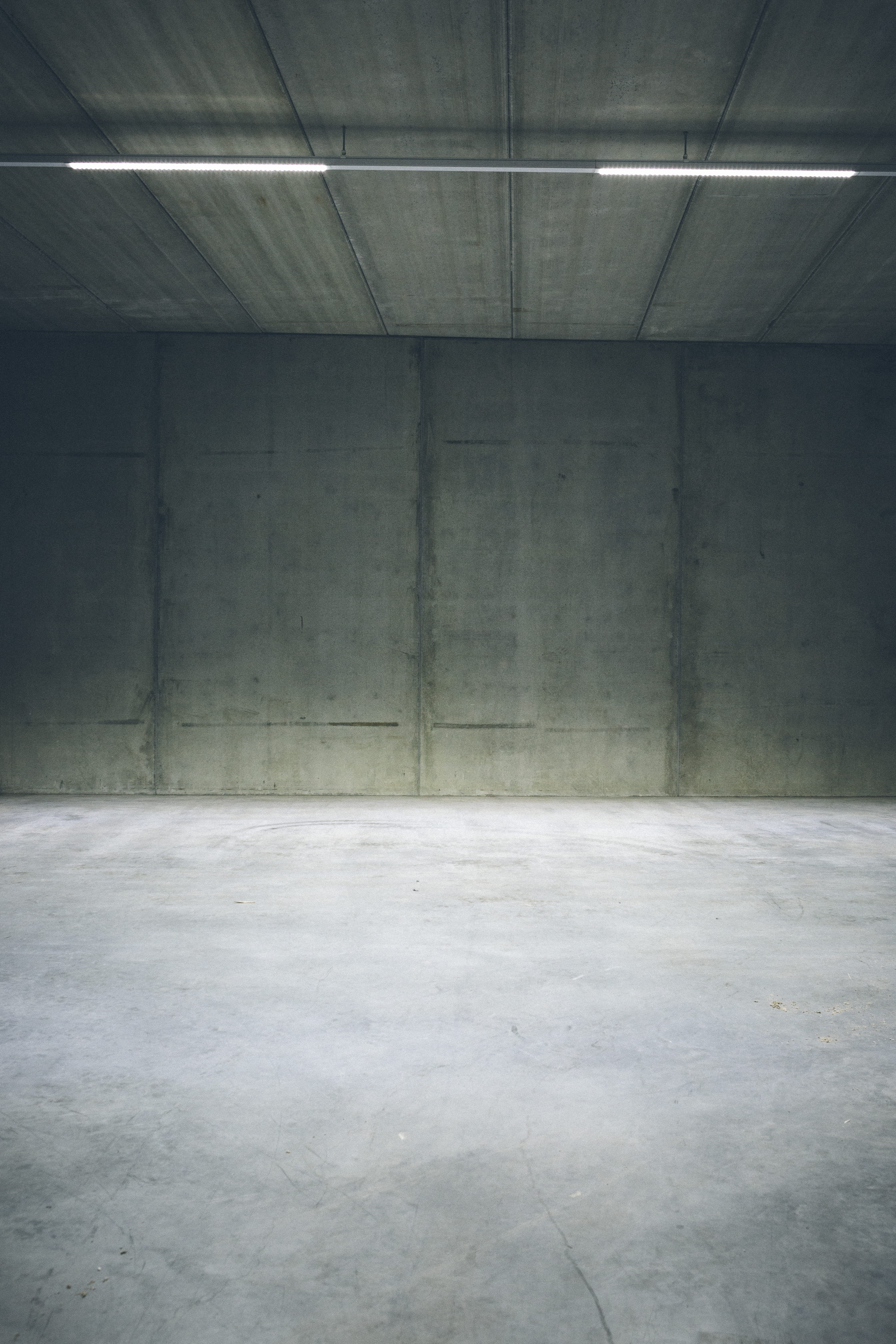 domestic room, dark, floor, day, indoors, concrete, backgrounds, city, architectural column, best, architecture, building, 5K, inside, urban, wall - building feature, Phone HD Wallpaper