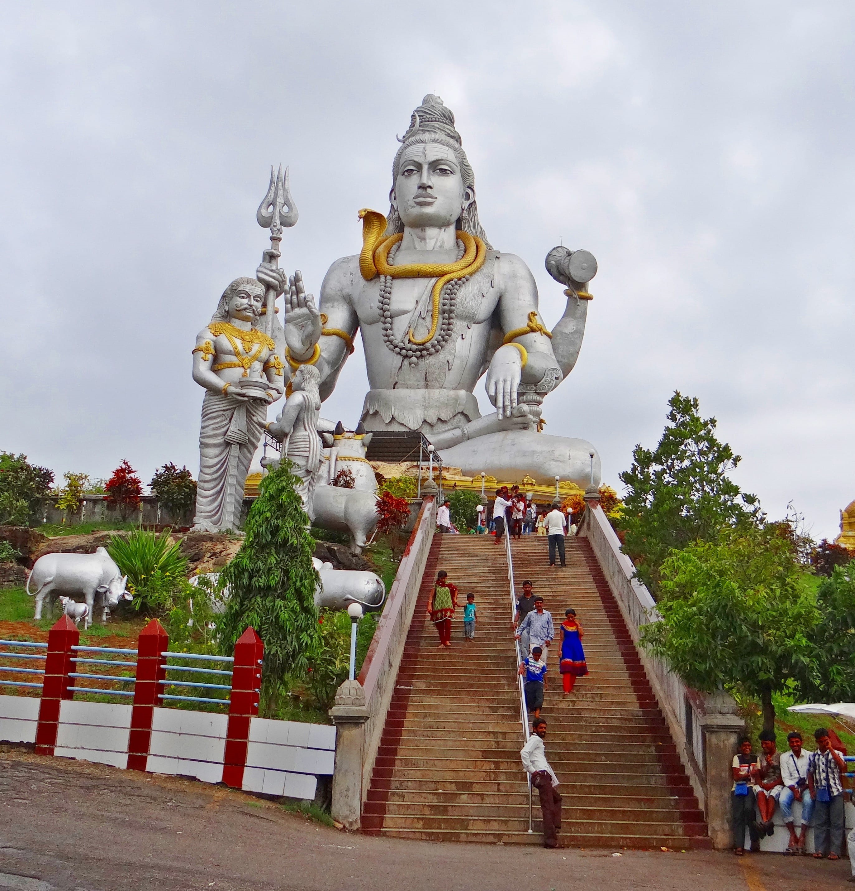 Murudeshwar, art and craft, architecture, Arabian Sea, creativity, human representation, spirituality, nature, outdoors, religious, representation, sculpture, Phone HD Wallpaper