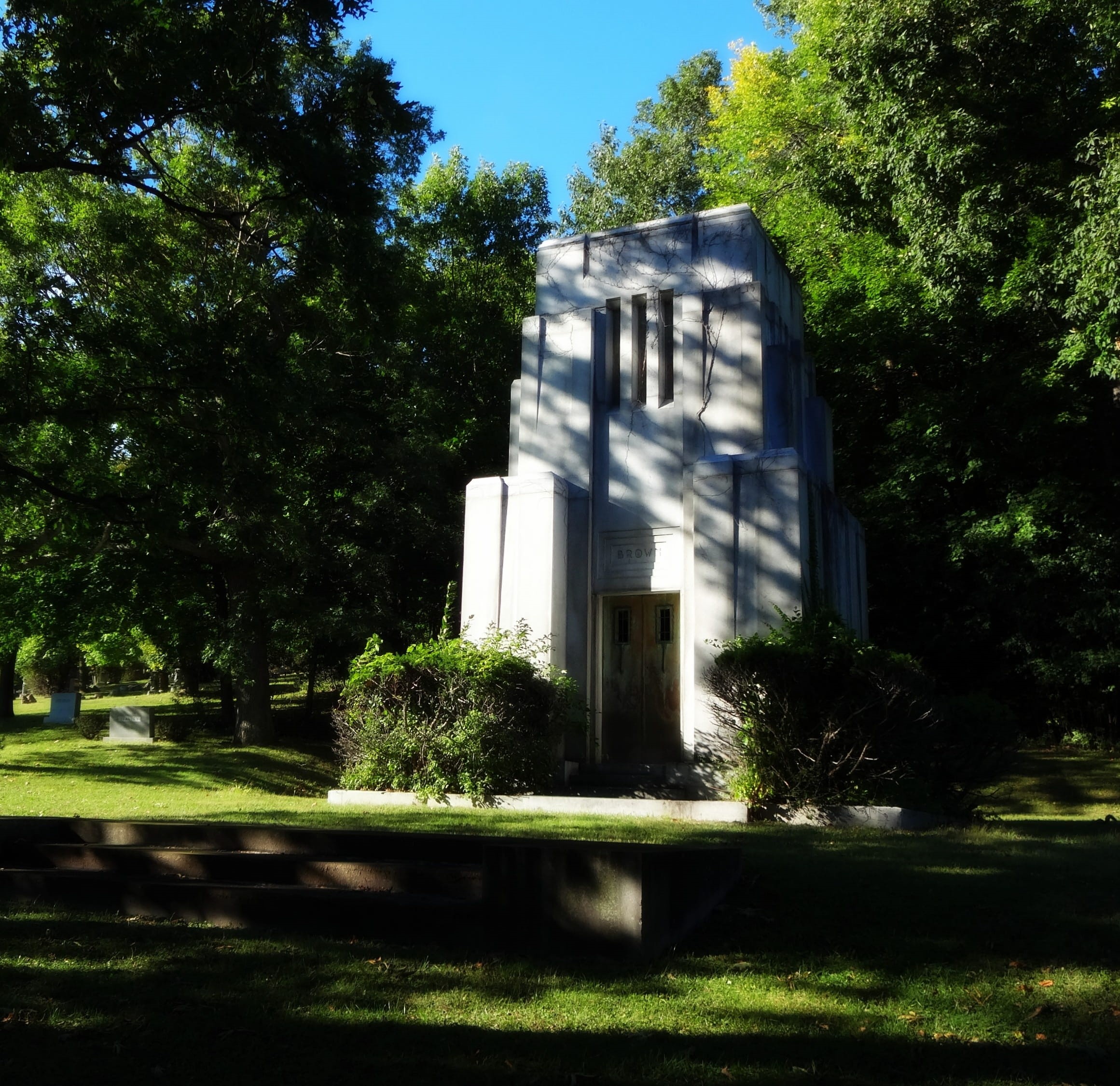 water, mystery, landscape, daytime, Mausoleum, day, architectural, resting place, bronze, headstone, weathered, symbol, green color, city, deco, sky, structure, HD Wallpaper