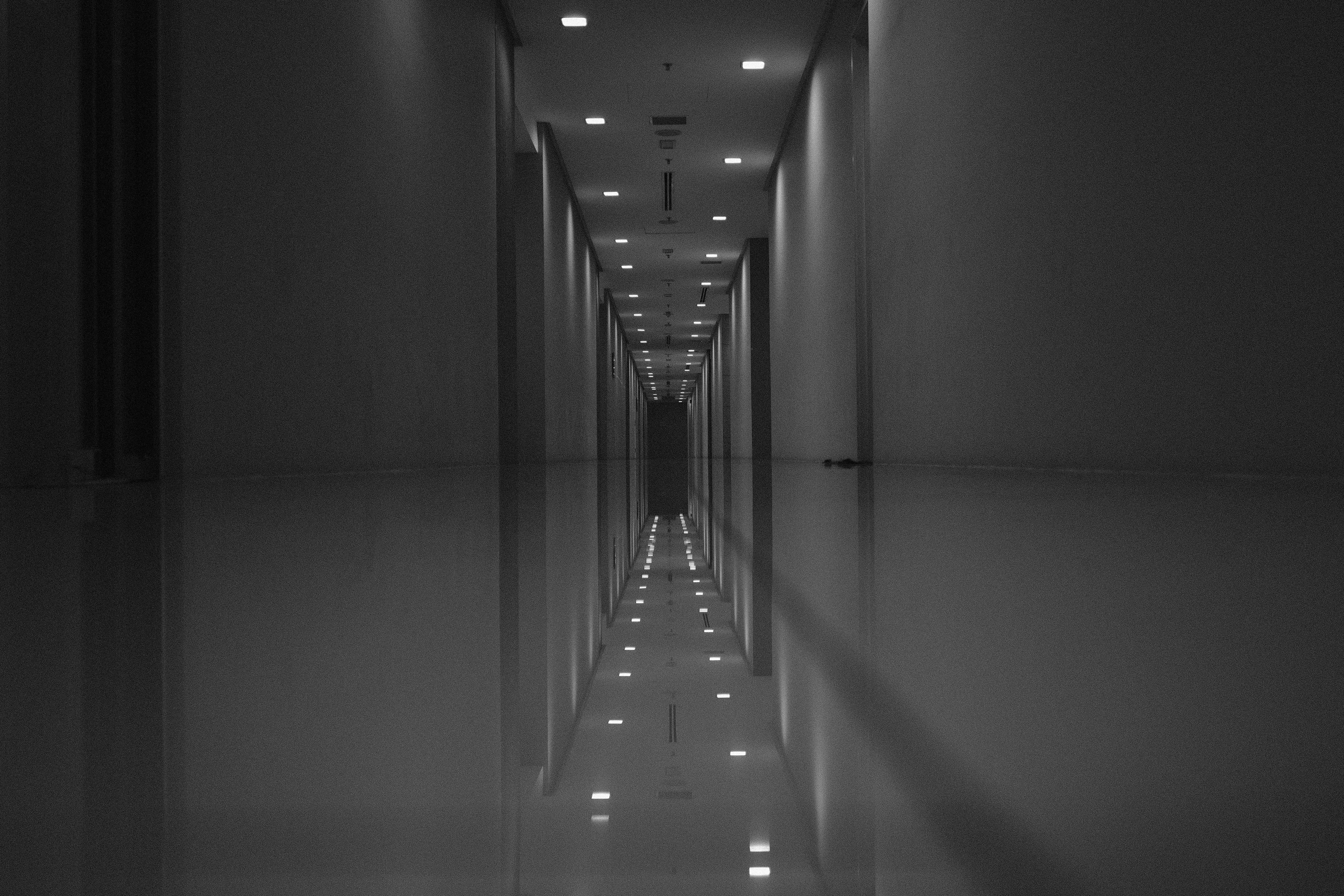 darkness, flooring, ceiling, halloween, glowing, dark, lighting equipment, direction, reflection, diminishing perspective, scary, illuminated, built structure, HD Wallpaper