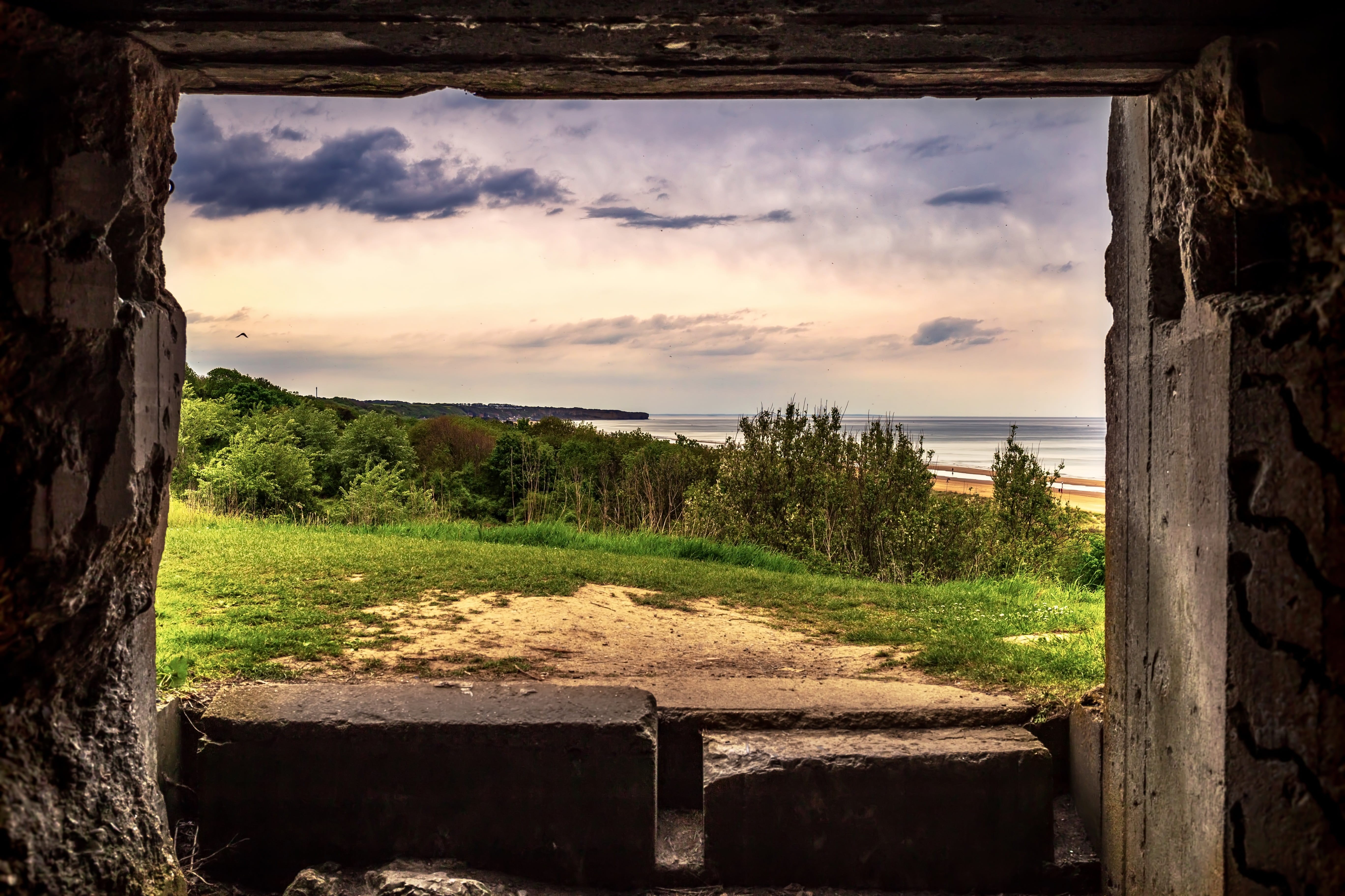 sky, invasion, world war ii, architecture, war, normandy, scenics - nature, battle, fallen, sea, water, military, doorway, honor, german, d-day, wood - material, HD Wallpaper