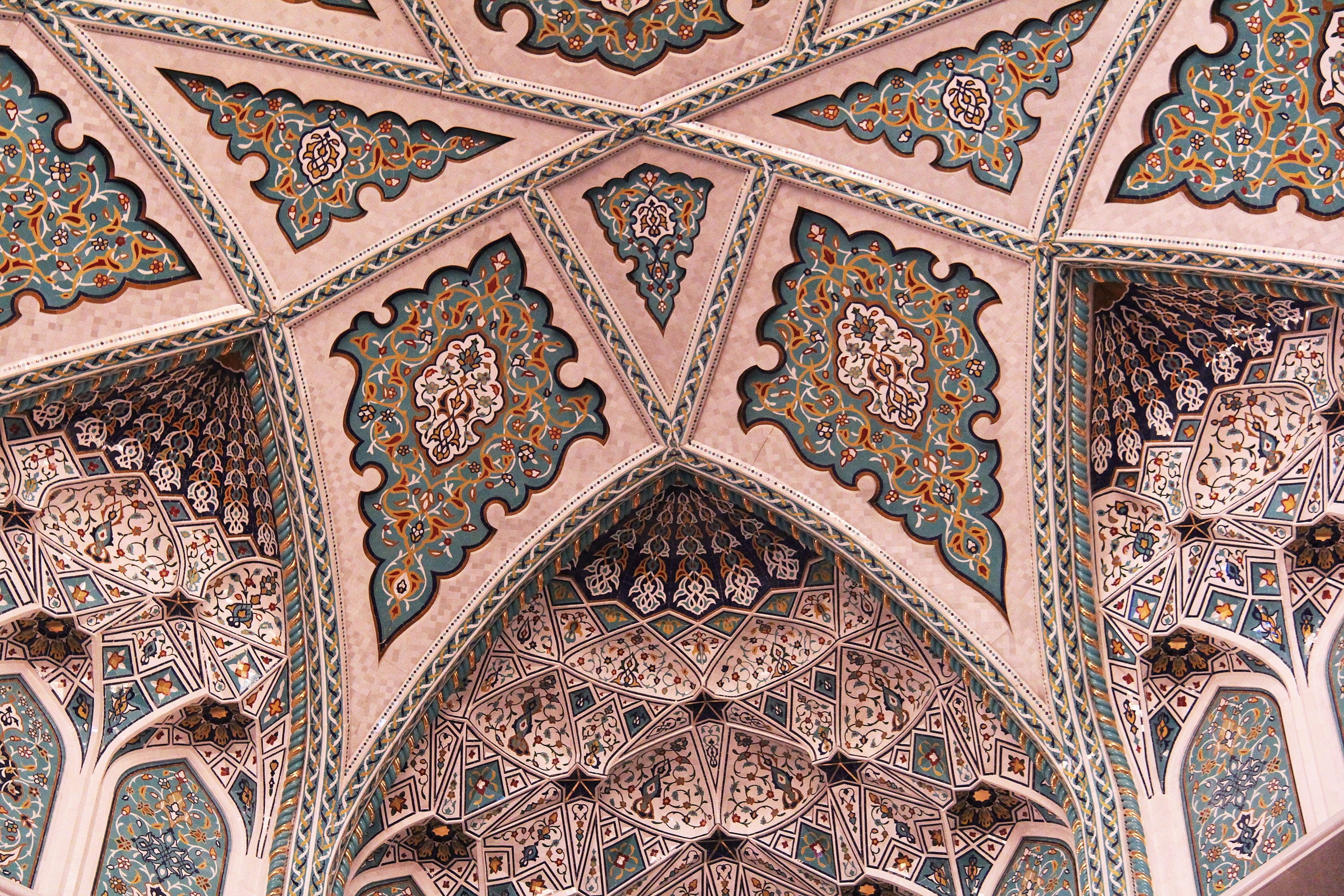 indoors, decoration, travel, pink, attraction, beautiful, foliage, holy, mosaic, ceiling, golden, prayer, tile, culture, stunning, art, creativity, sultan qaboos grand mosque, HD Wallpaper