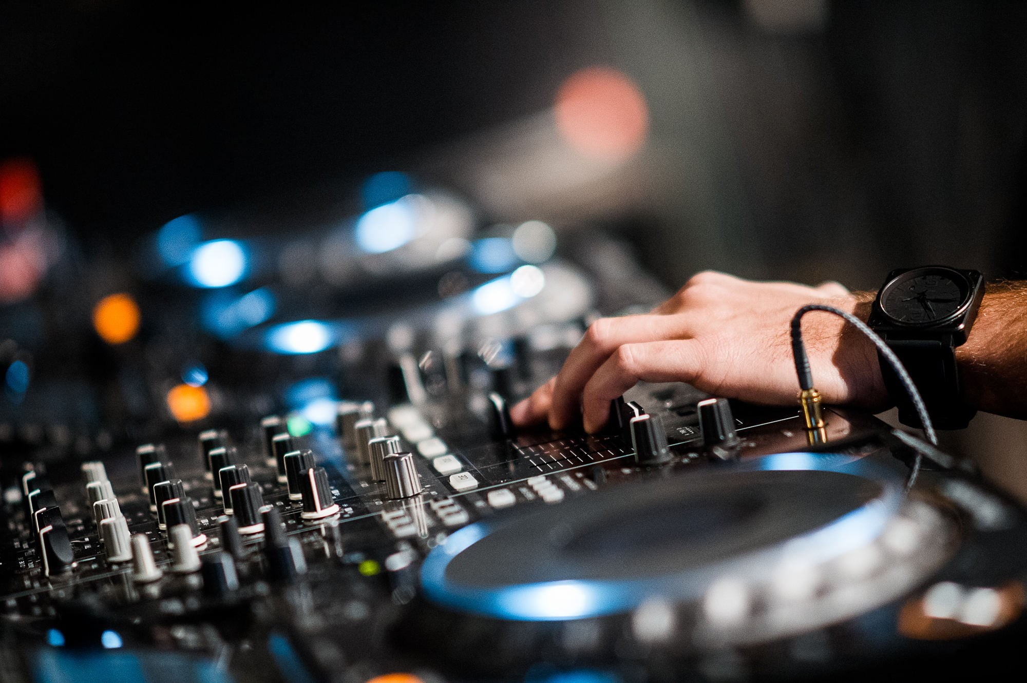 record, technology, skill, occupation, audio equipment, music, sound mixer, 1080P, hand, dj, blue, selective focus, musical instrument, black, night, nightlife, HD Wallpaper