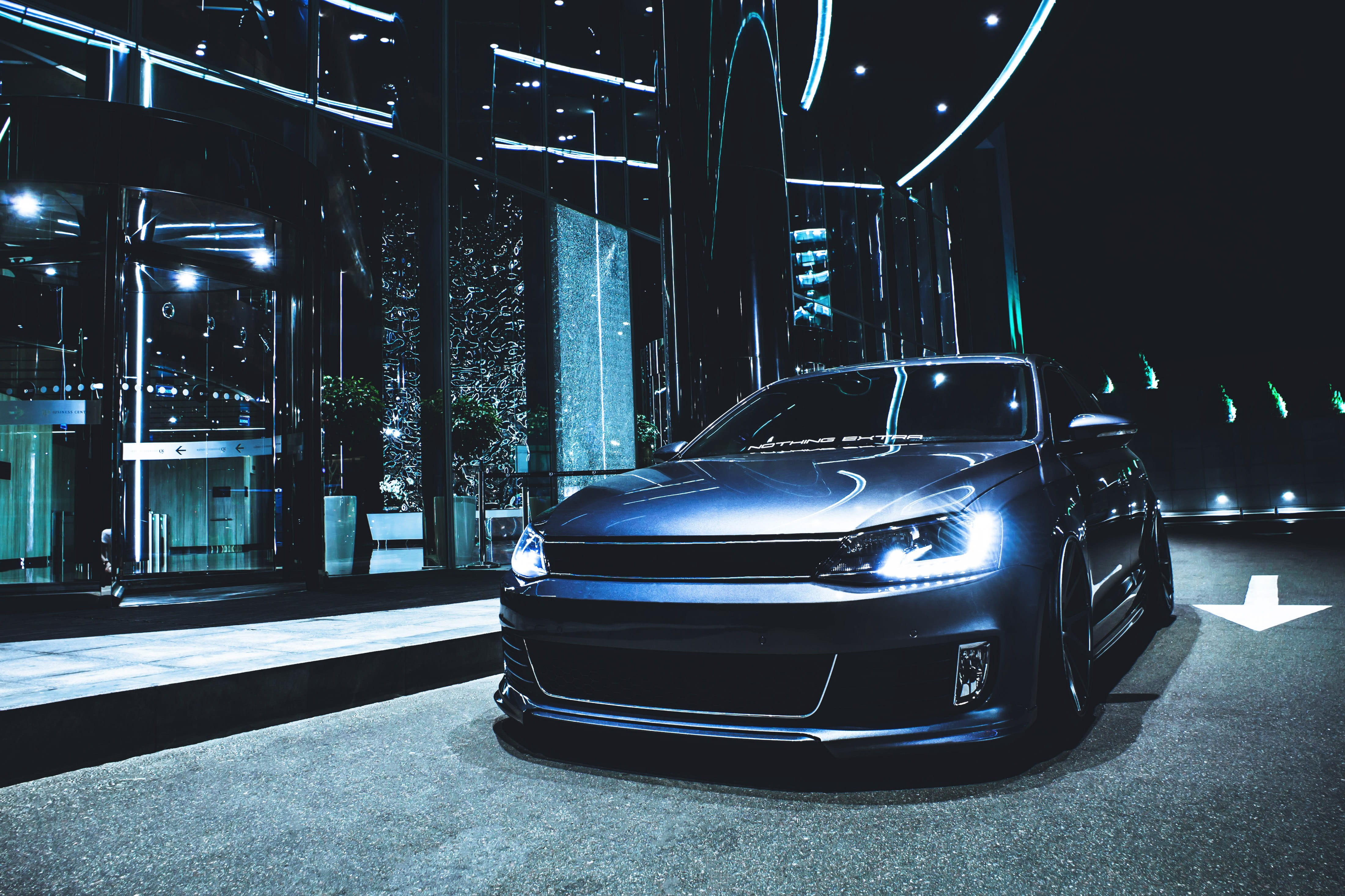building exterior, motor vehicle, no People, luxury, chrome, land Vehicle, transportation, sport, city, headlight, traffic, mode of Transport, road, street, HD Wallpaper