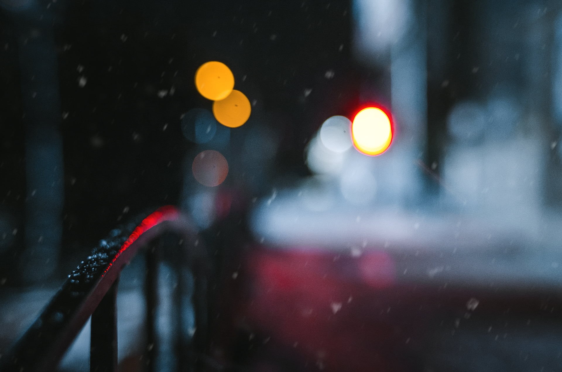 city street, mode of transportation, rainy season, defocused, night, drop, lights, bokeh, outdoors, motor vehicle, light, car, cityscape, lens flare, 1080P, HD Wallpaper