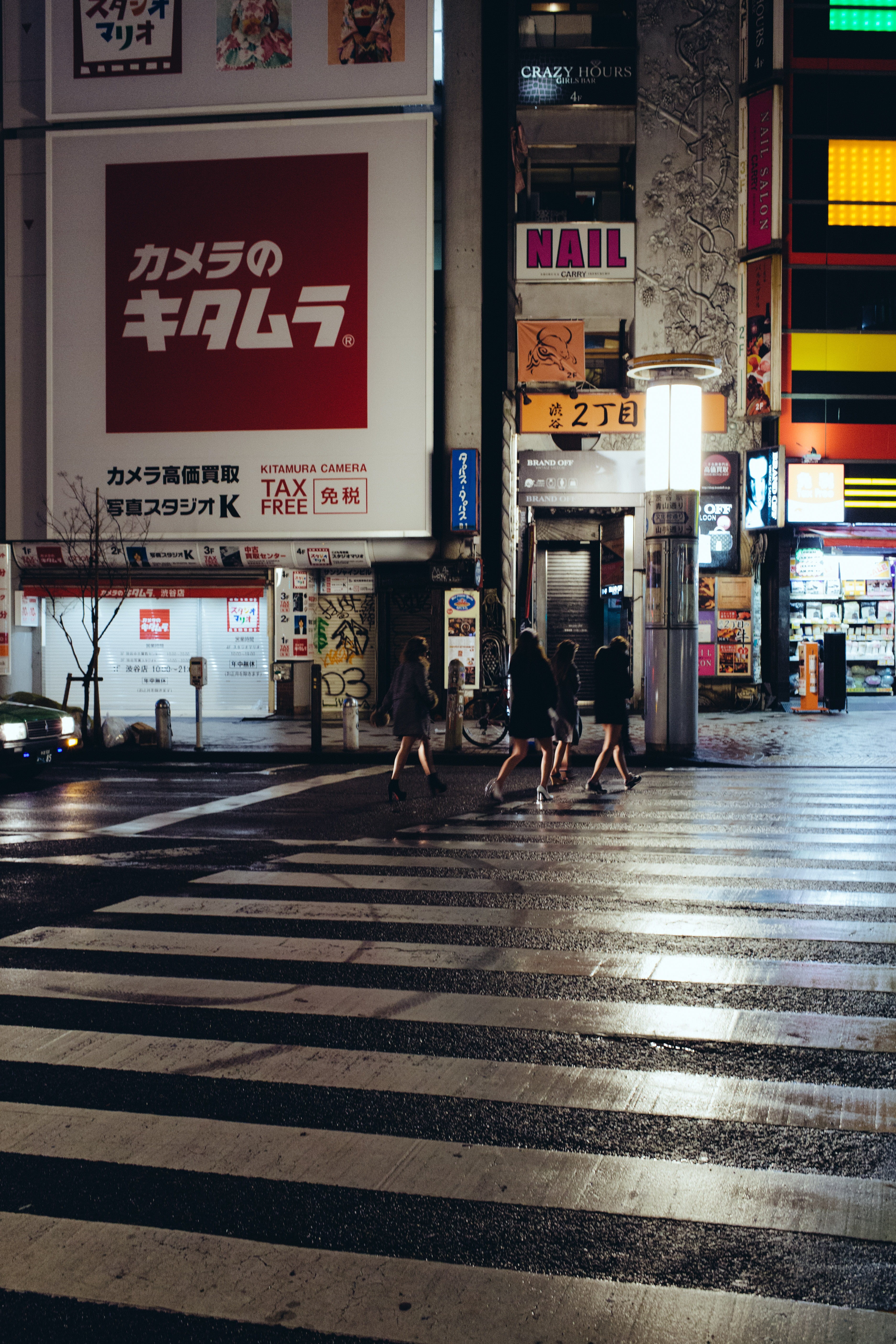 non-western script, communication, real people, marking, crossing, architecture, street, shibuya, zebra crossing, 5K, script, streetlight, crosswalk, japan, Phone HD Wallpaper