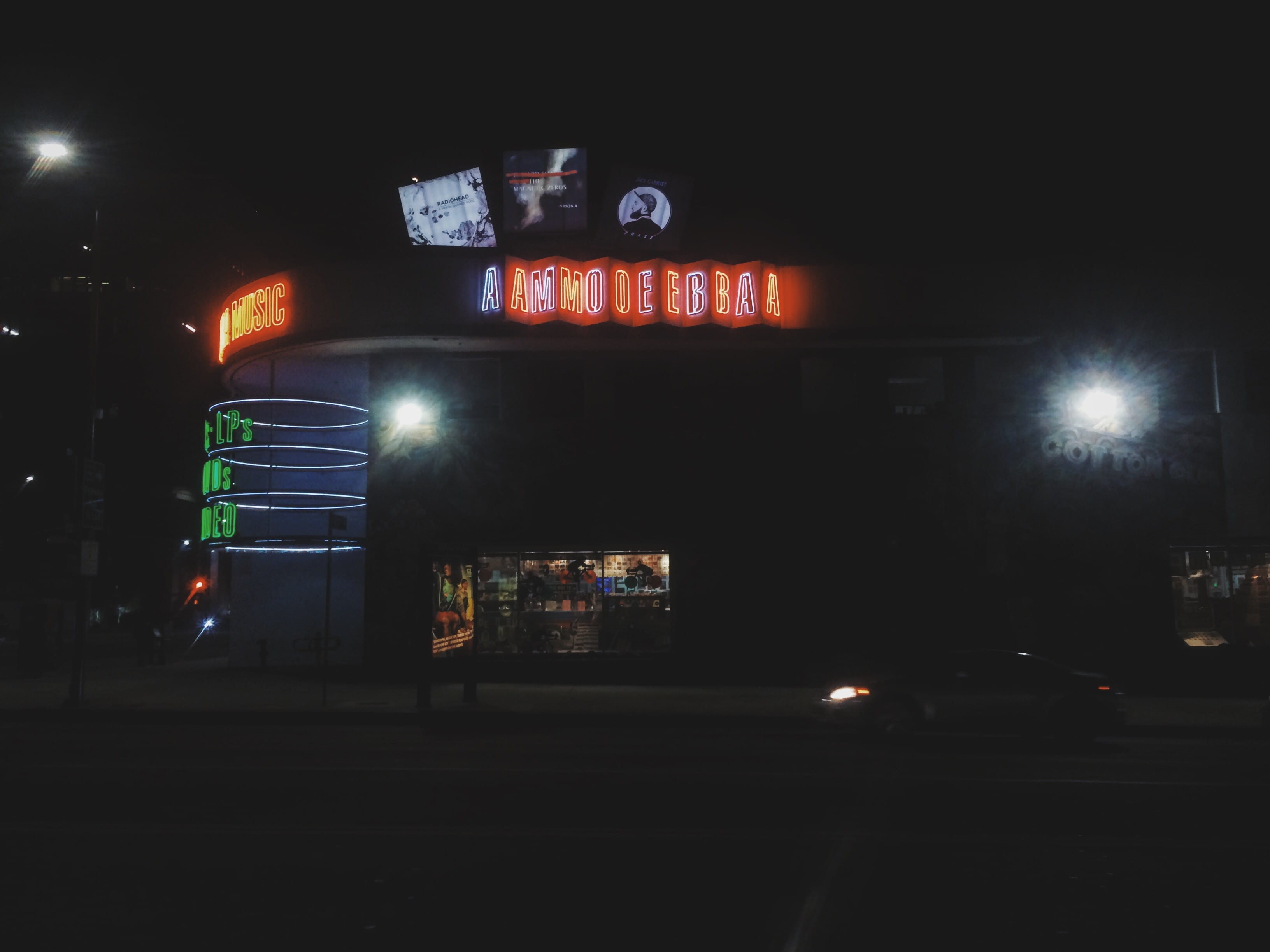 nature, architecture, music, street light, central la, sign, outdoors, no people, hollywood, text, sky, dark, iphone, signage, night, building exterior, HD Wallpaper