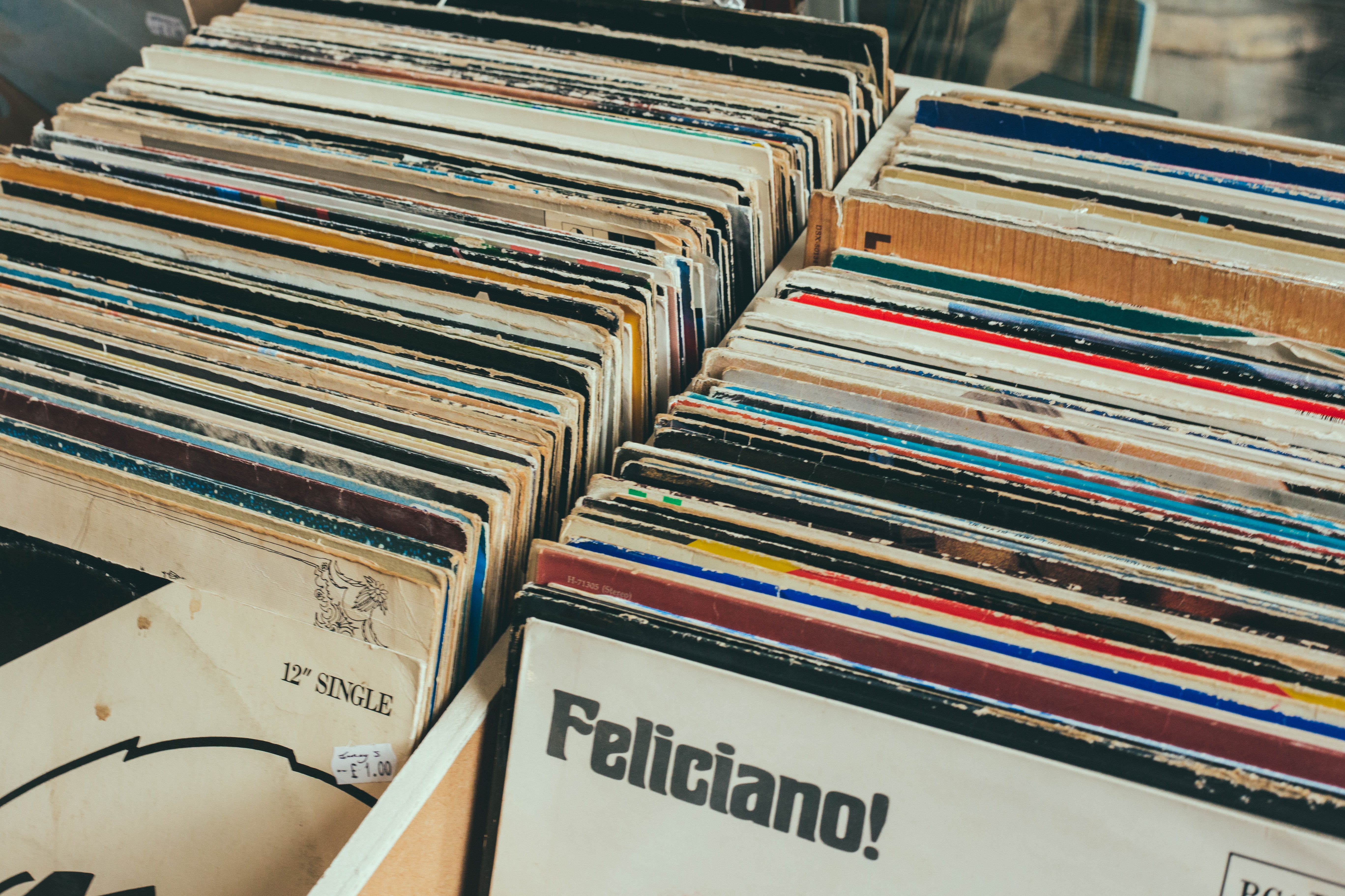 for sale, music shop, second hand, paper, western script, choice, spanish, order, sleeve, large group of objects, lot, vintage, record, vinyl, close-up, HD Wallpaper