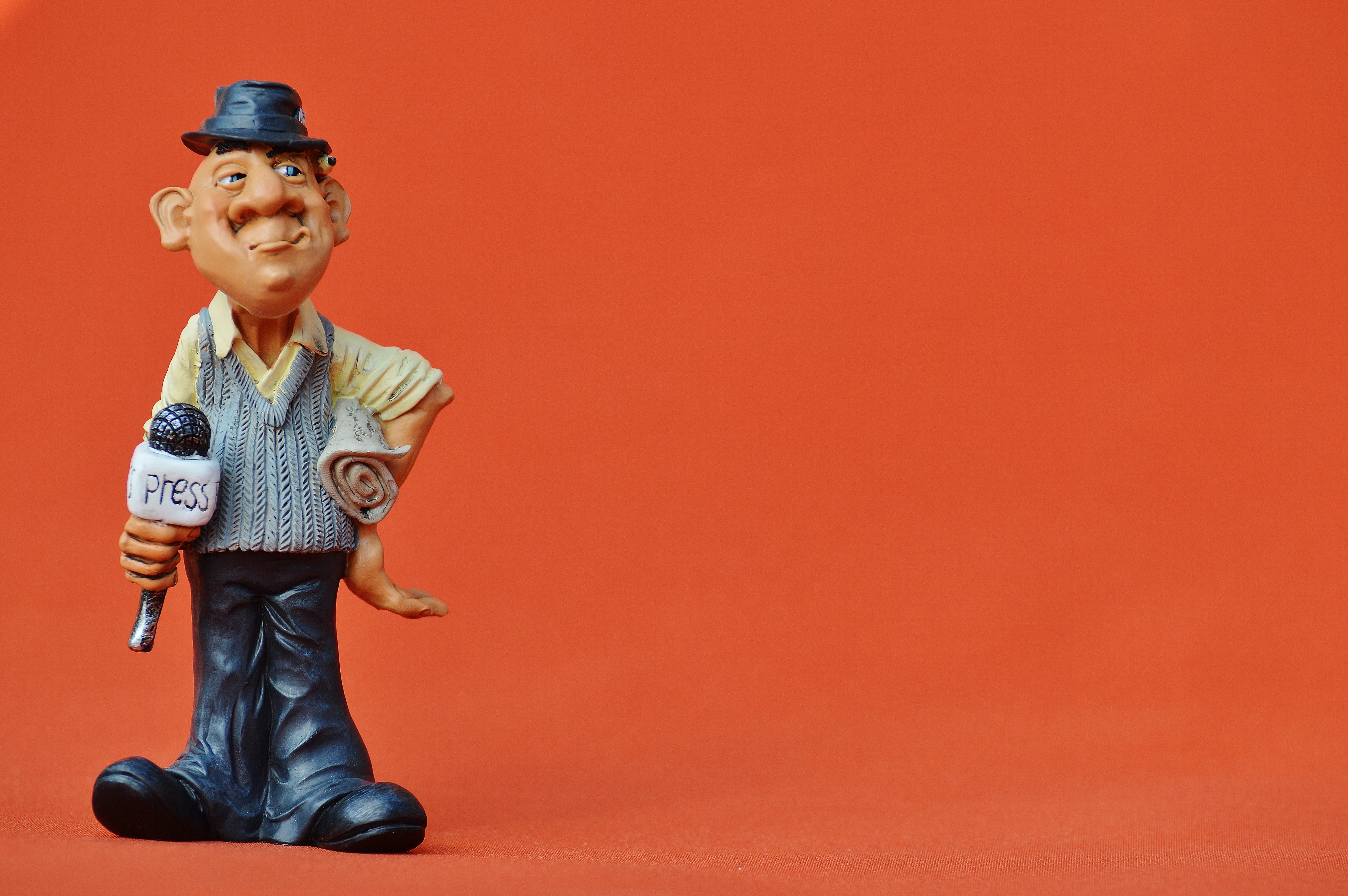 article, journalist, creativity, full length, broadcast, press, figurine, toy, commenced, indoors, human representation, ceramic, journalism, surface, man, HD Wallpaper