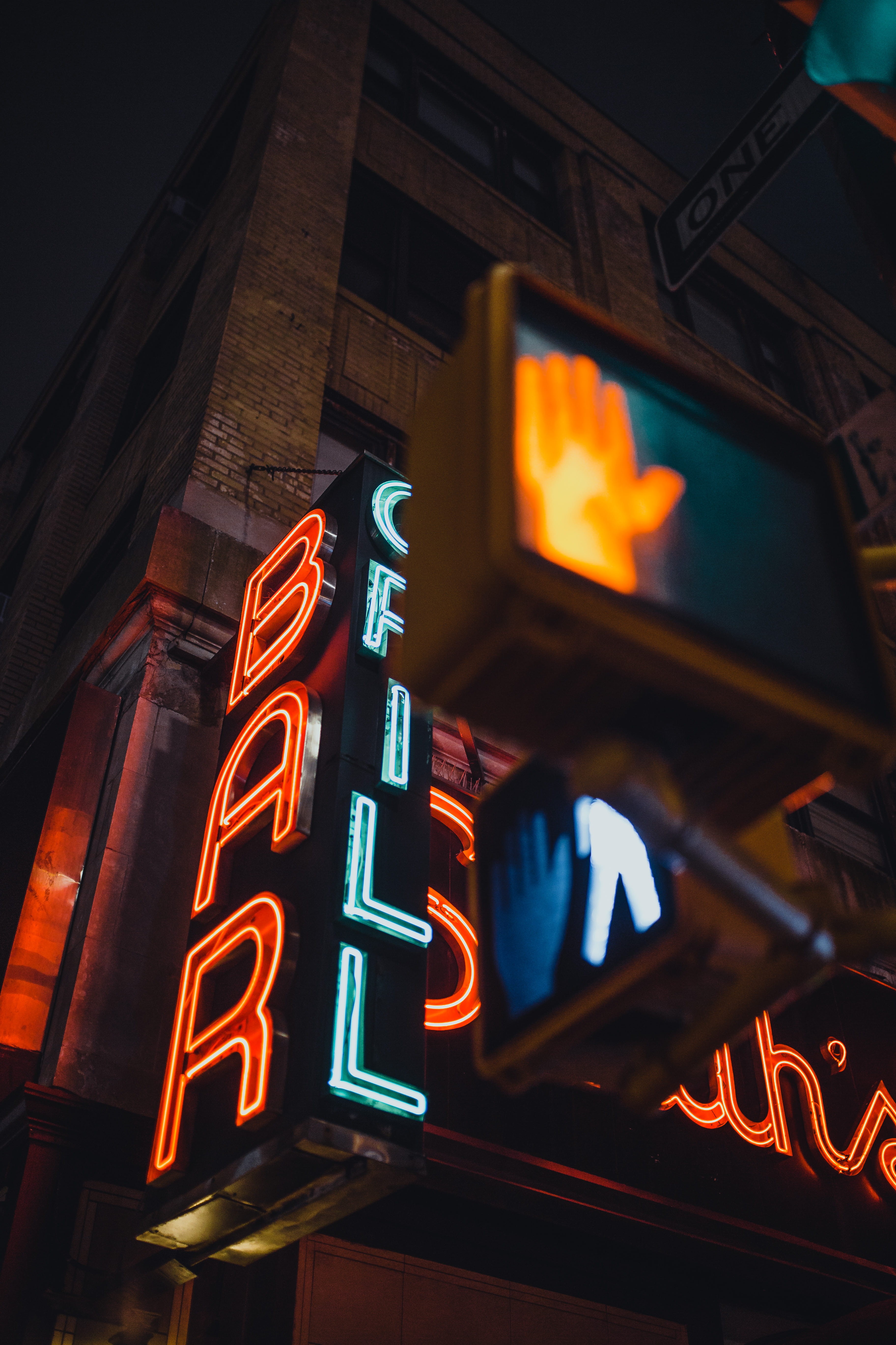 low angle view, signalise, building exterior, grill, neon, night, store, neon lights, symbol, architecture, food and drink, low angle shot, close-up, graphic, Phone HD Wallpaper
