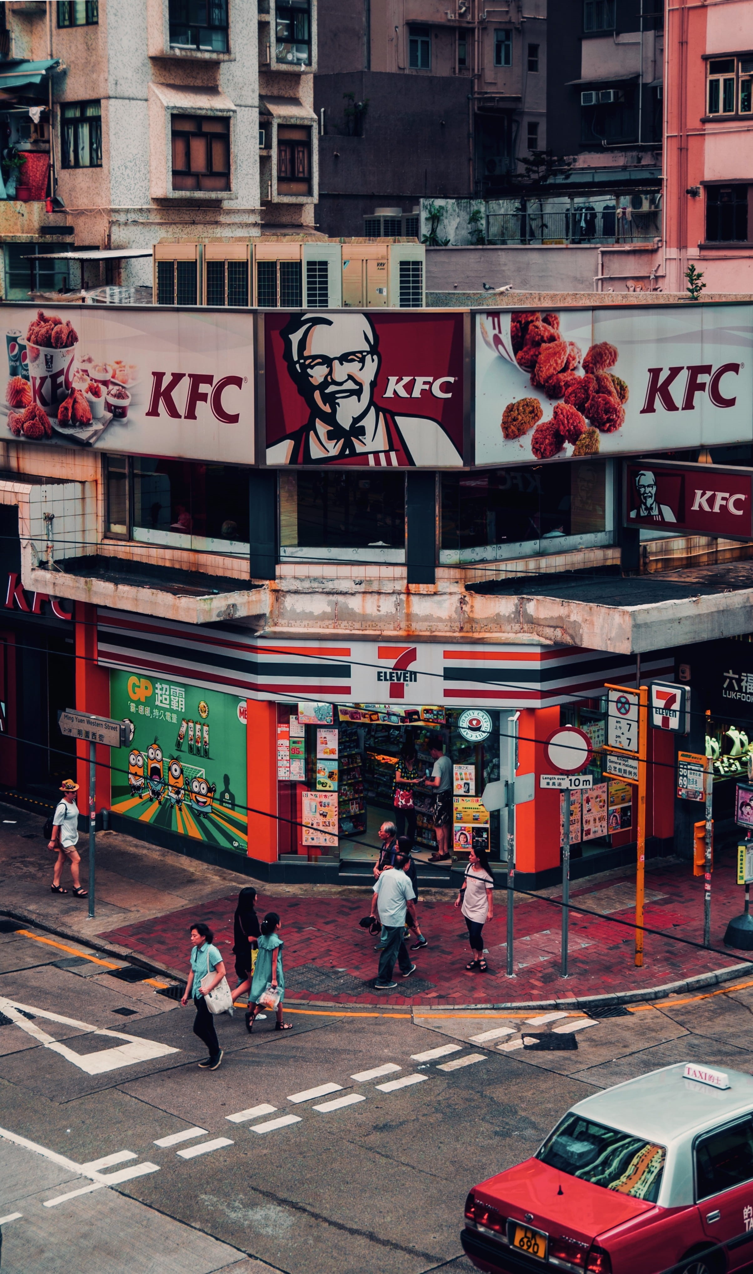 red, street, people, communication, urban, city life, human, car, adult, white, transportation, 4K, women, pedestrian, intersection, hongkong, person, Phone HD Wallpaper