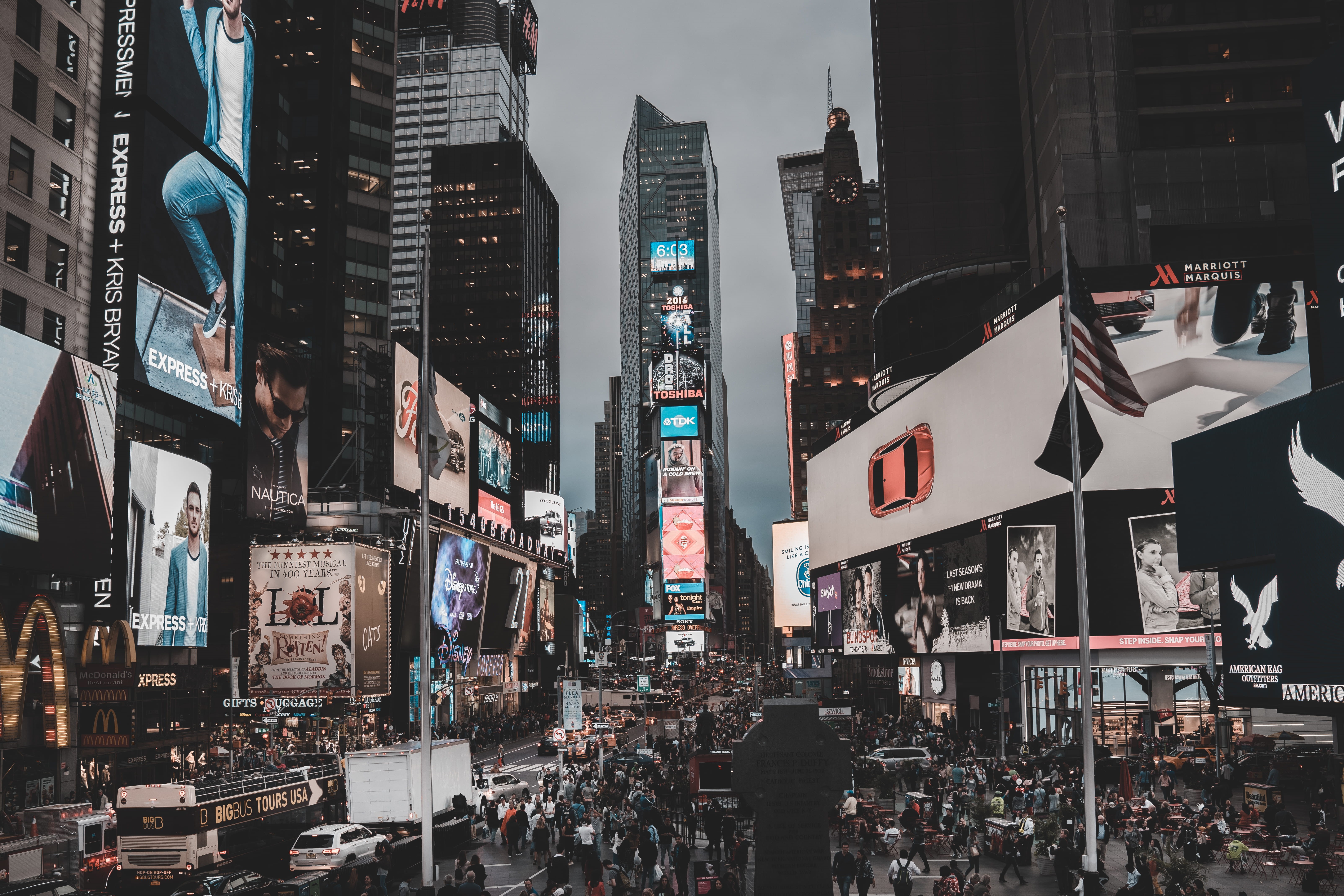 billboard, built structure, group of people, transportation, new york, architecture, skyscraper, text, large group of people, tumblr, light, outdoors, advertisement, HD Wallpaper