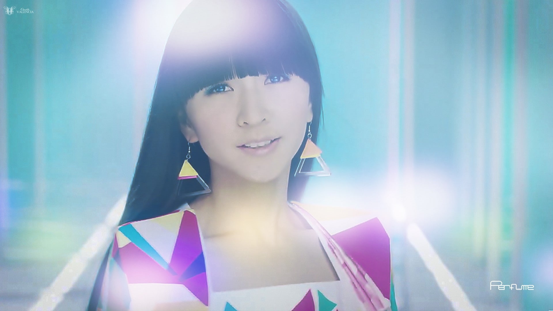 smiling, communication, Nishiwaki, Omoto, Ayaka, young women, happiness, sunlight, Achan, one person, emotion, kashiyuka, wireless technology, Perfume (Band), HD Wallpaper