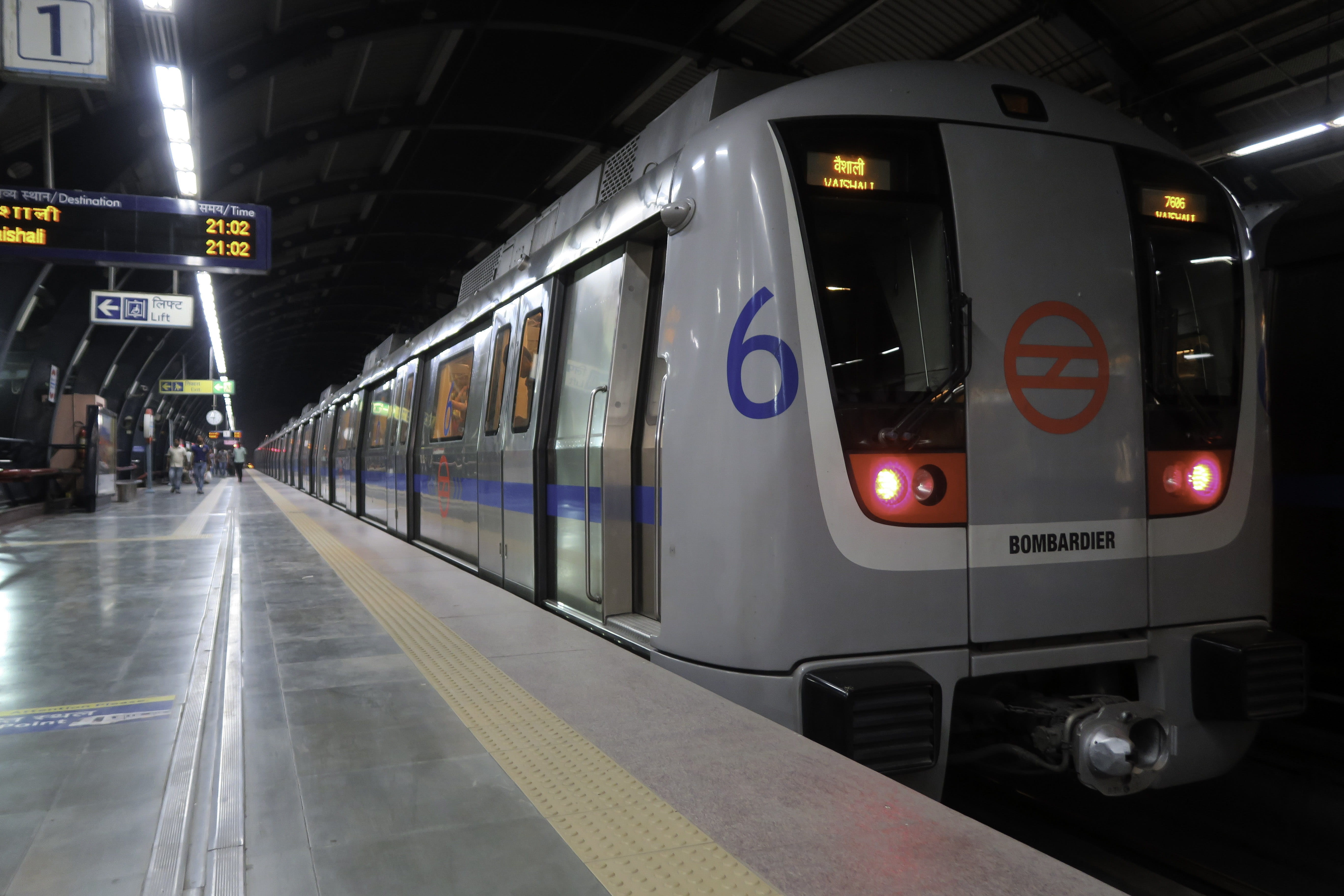passenger, subway, new, India, delhi, incidental people, railroad Station Platform, people Traveling, subway Train, subway Station, station, commuter, train, HD Wallpaper