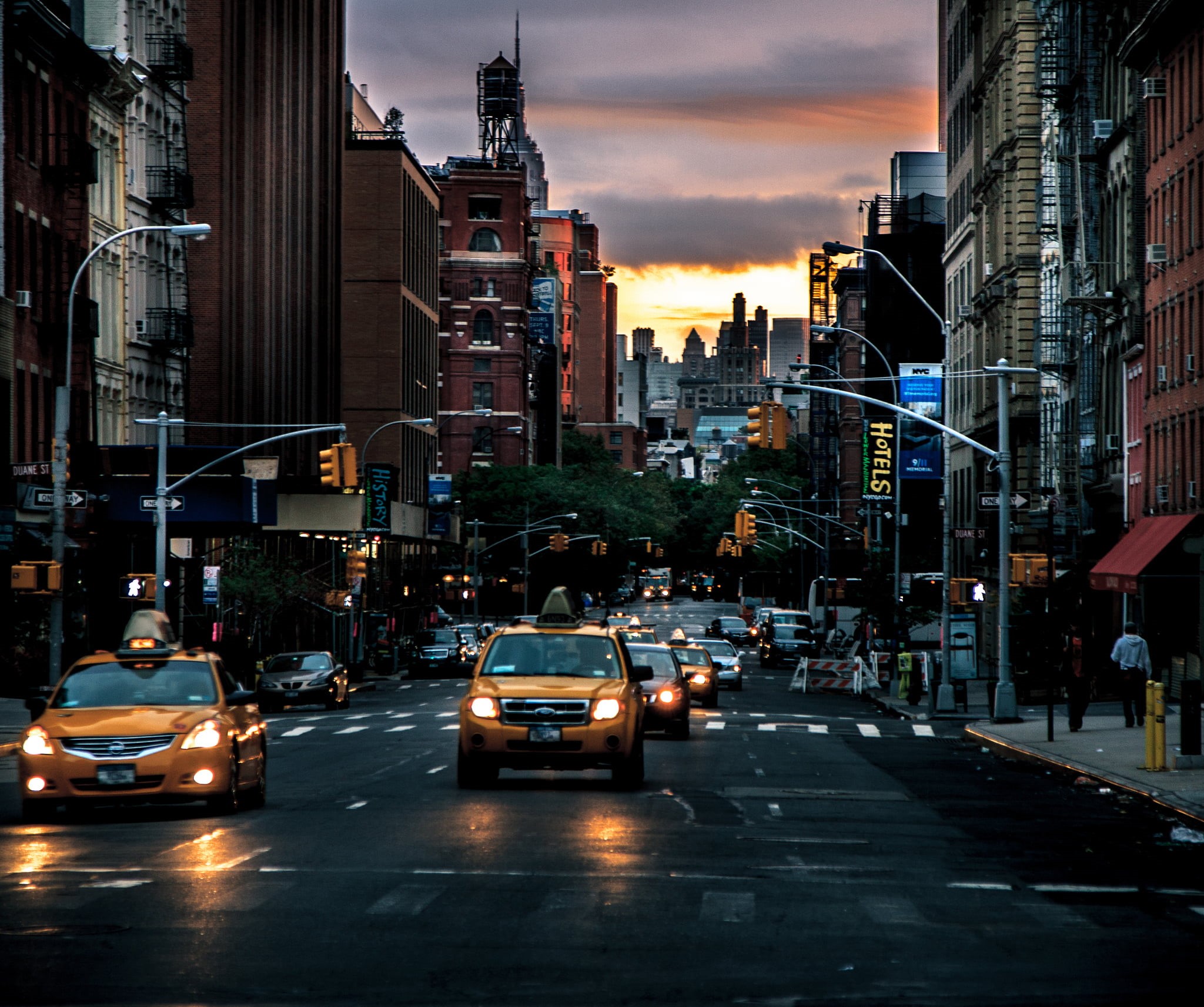 cabs, traffic, illuminated, cityscape, dawn, city street, building Exterior, mode of transportation, motion, sunset, urban Skyline, color Image, people, HD Wallpaper