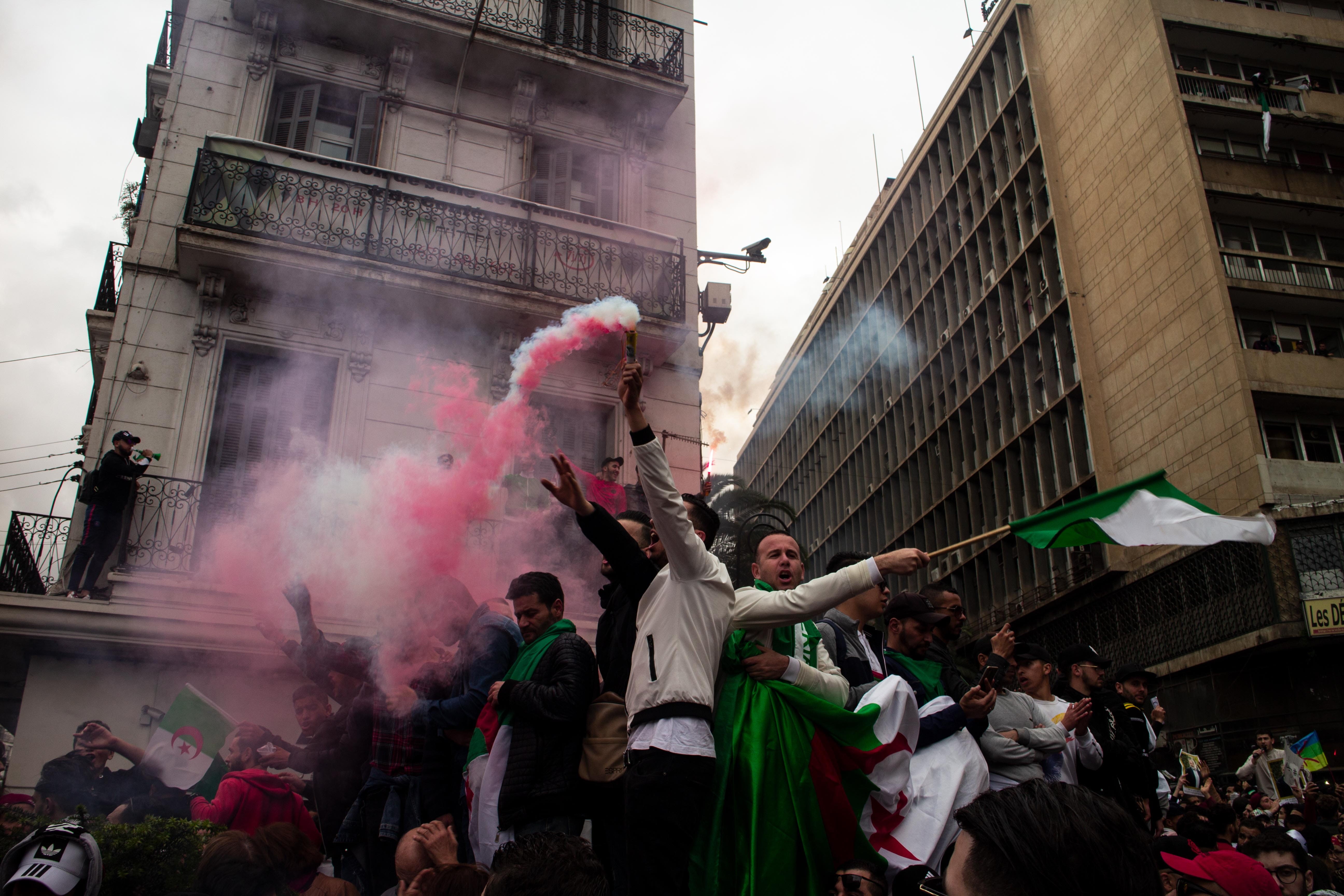 portrait, human arm, urban, smoke, apparel, revolution, large group of people, 5K, enjoyment, human, celebration, group of people, building, street, people, HD Wallpaper