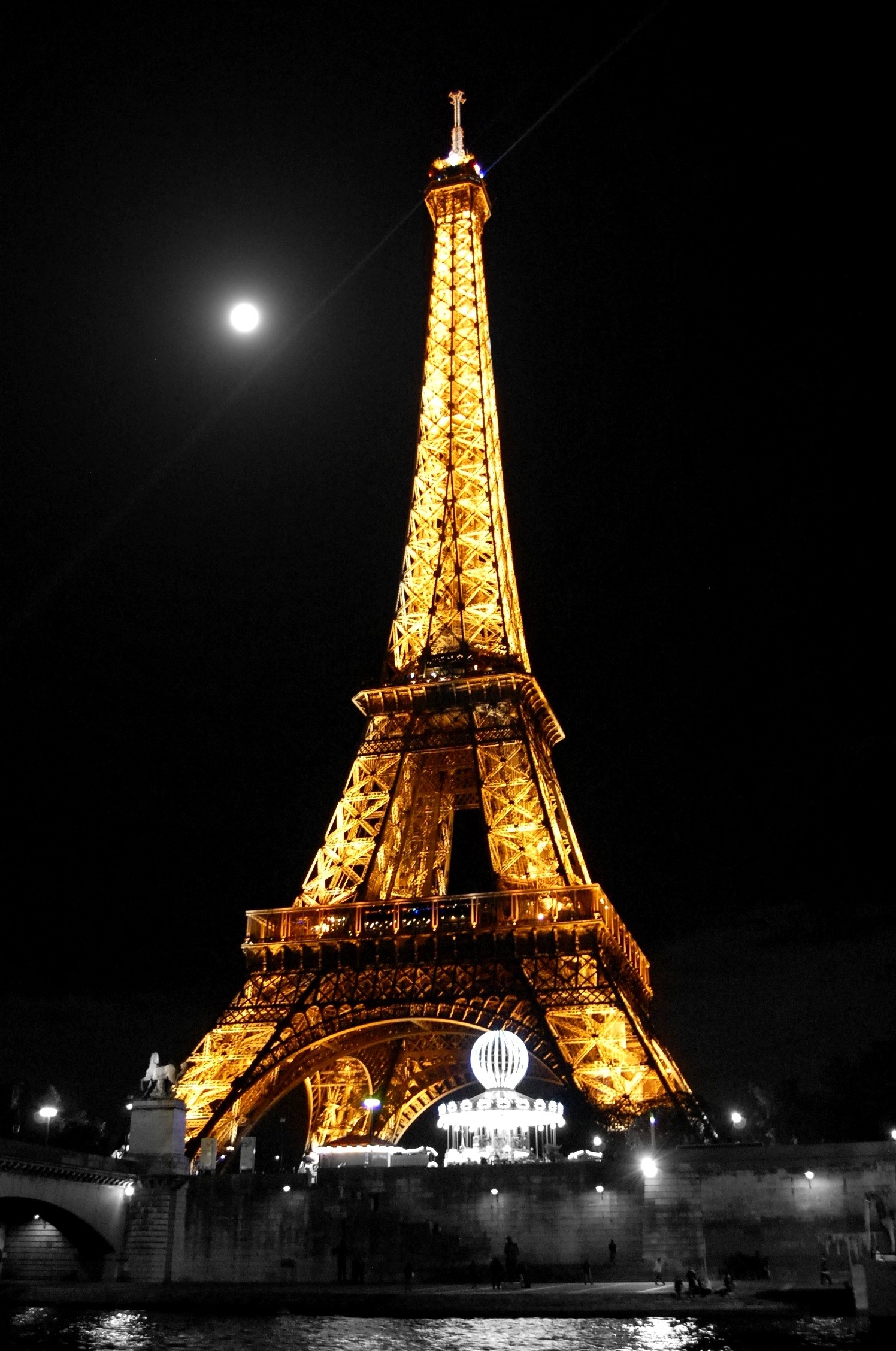 color, selective, architecture, 1080P, paris, city, sky, france, travel destinations, illuminated, moonlight, low angle view, tower, eiffel tower, no people, Phone HD Wallpaper