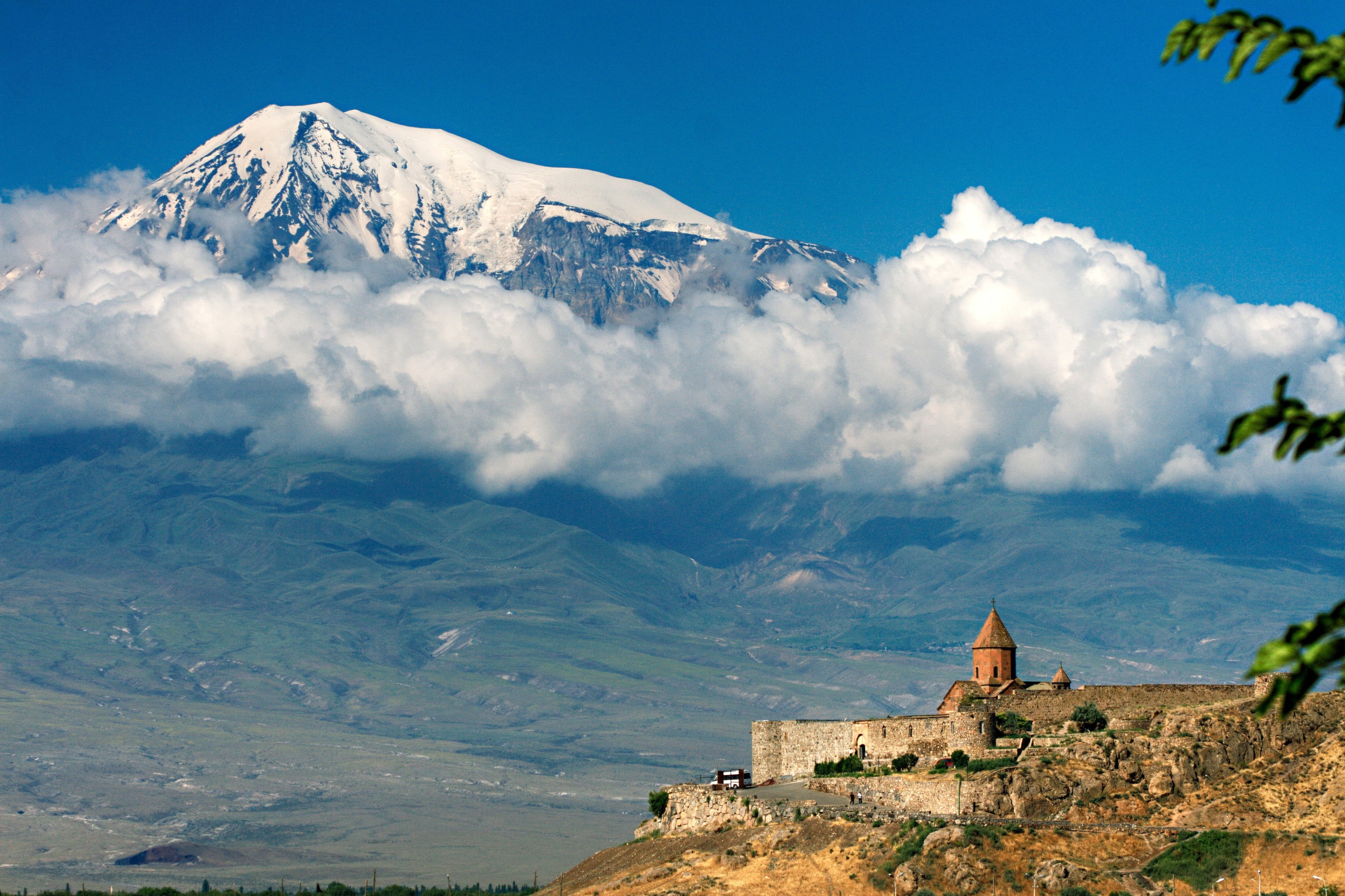 old, ararat, scenics - nature, religion, famous Place, mountain, summer, tourism, travel Destinations, clouds, cloud - sky, mountain range, building exterior, HD Wallpaper