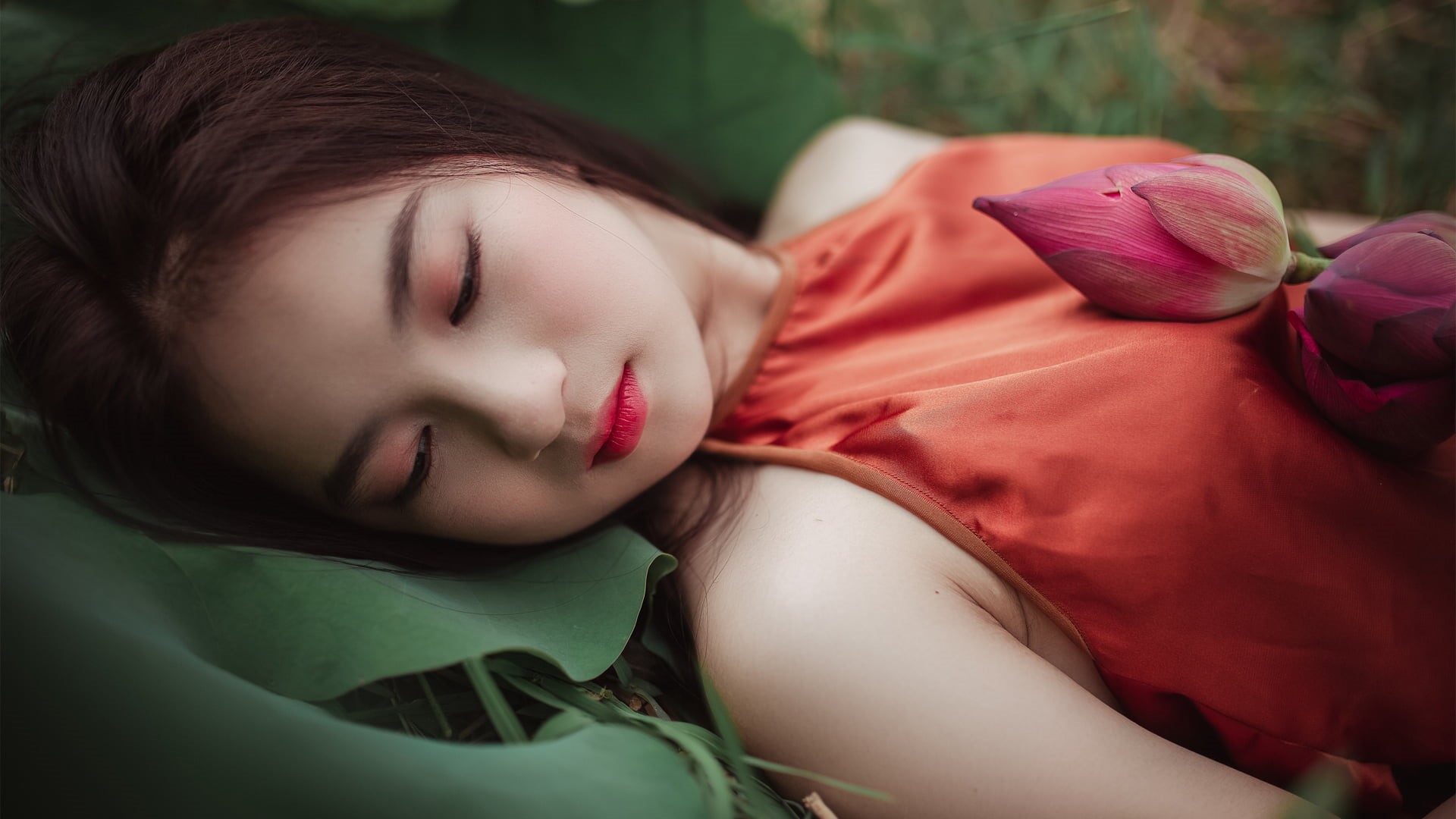 beauty, indoors, women, teenager, furniture, close-up, casual clothing, eyes closed, hairstyle, relaxation, 1080P, headshot, focus on foreground, young adult, HD Wallpaper