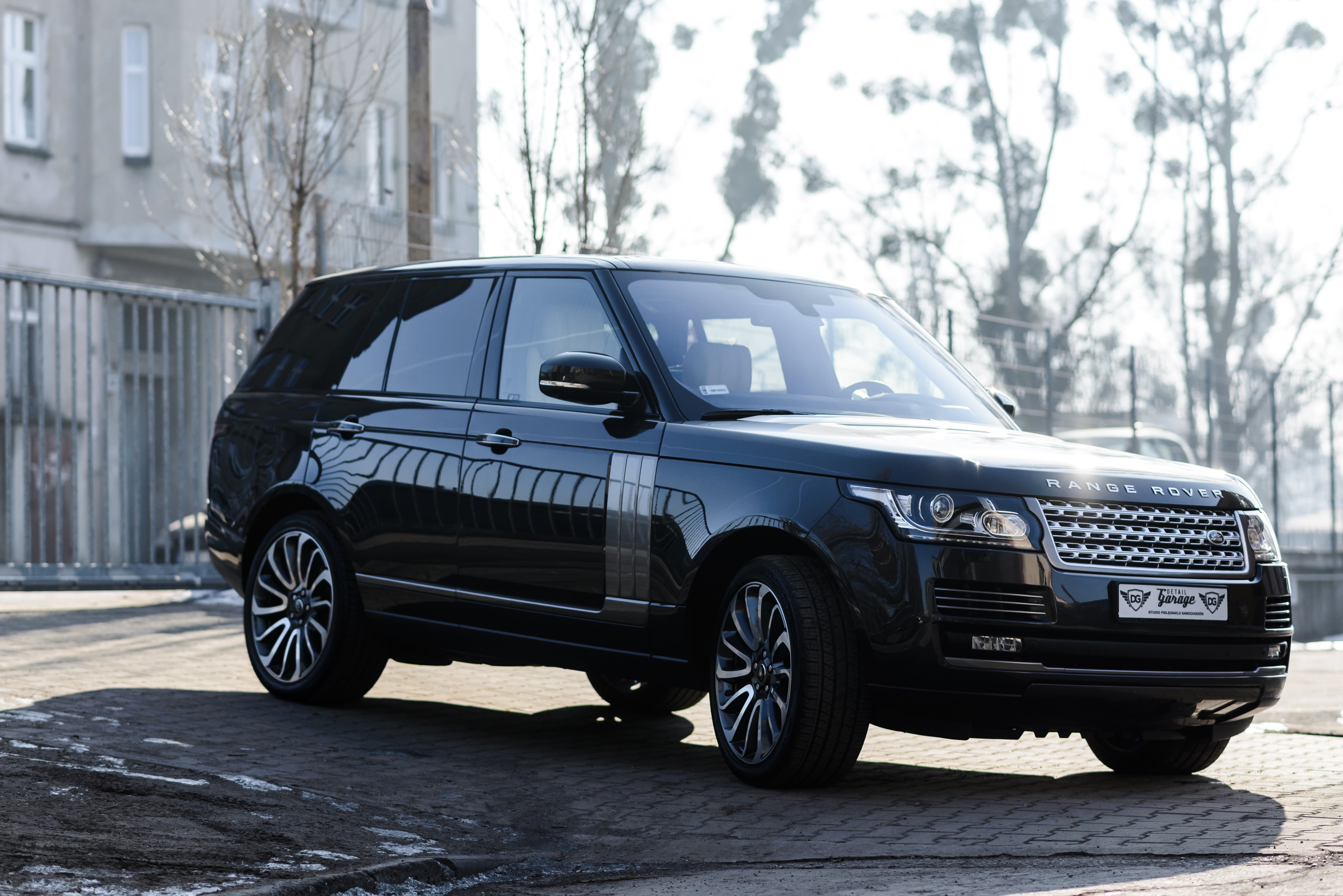 land vehicle, car, elegance, range rover, style, stylish, sky, transport, 4x4, black, extreme, rover, off-road, offroad, near, automobile, service, retro styled, HD Wallpaper