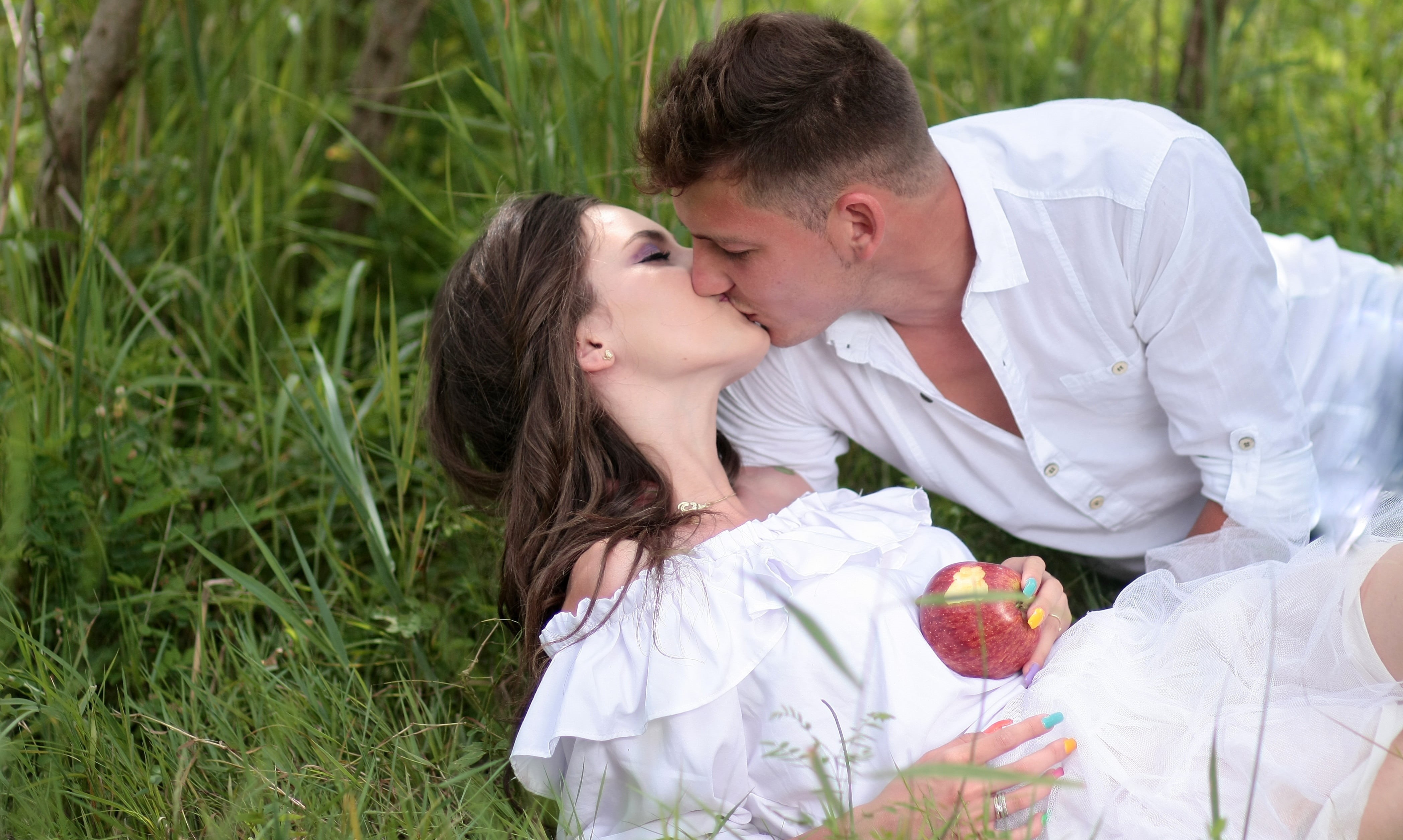 adult, two people, young men, romance, daytime, women, outdoors, woman, men, man, bride, summer, young Adult, near, kiss, beauty, love, lying, males, grass, HD Wallpaper