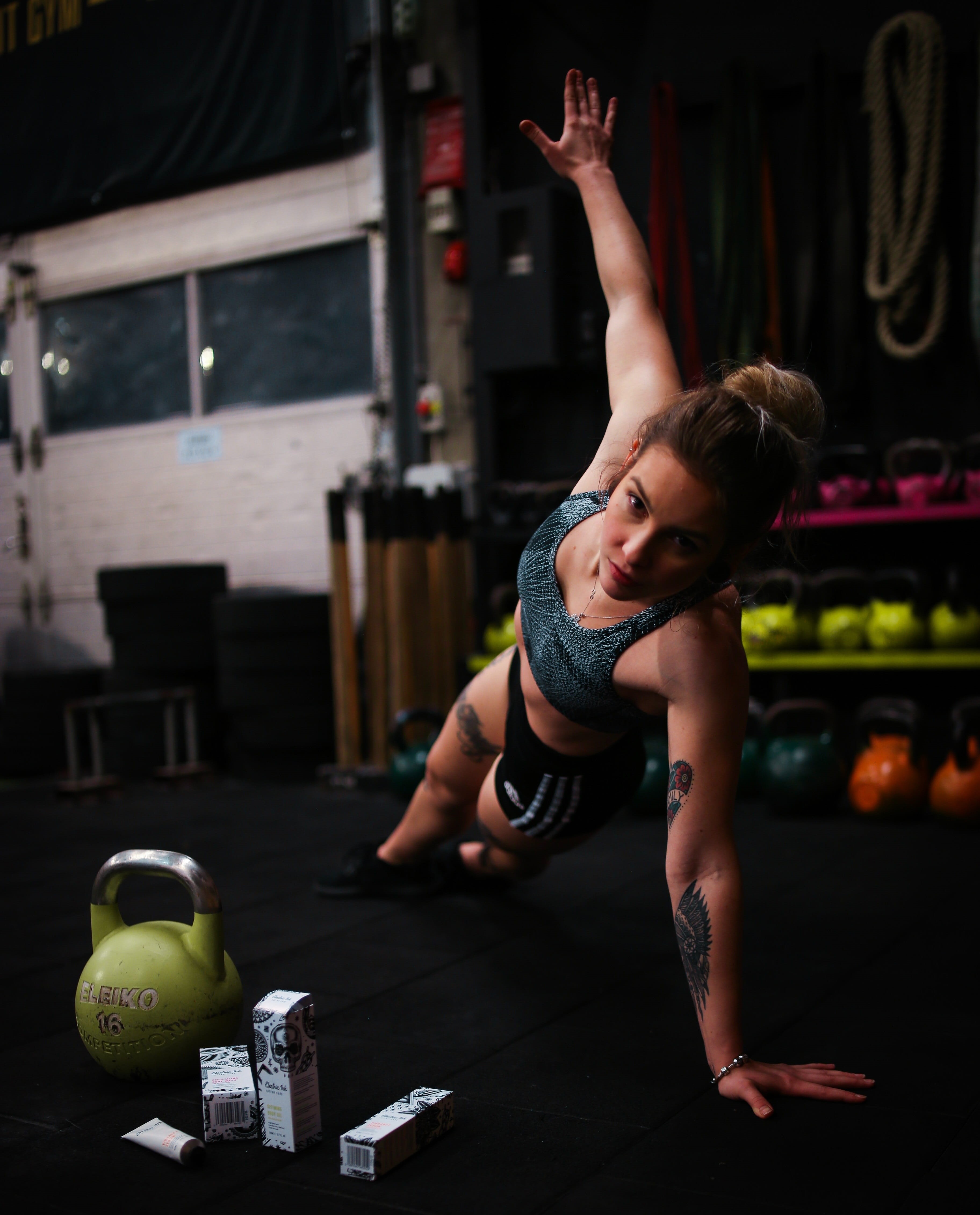 person, sport, full length, exercising, casual clothing, people, healthy, lifestyles, women, one person, workout, yoga, 4K, athletic, focus on foreground, Phone HD Wallpaper
