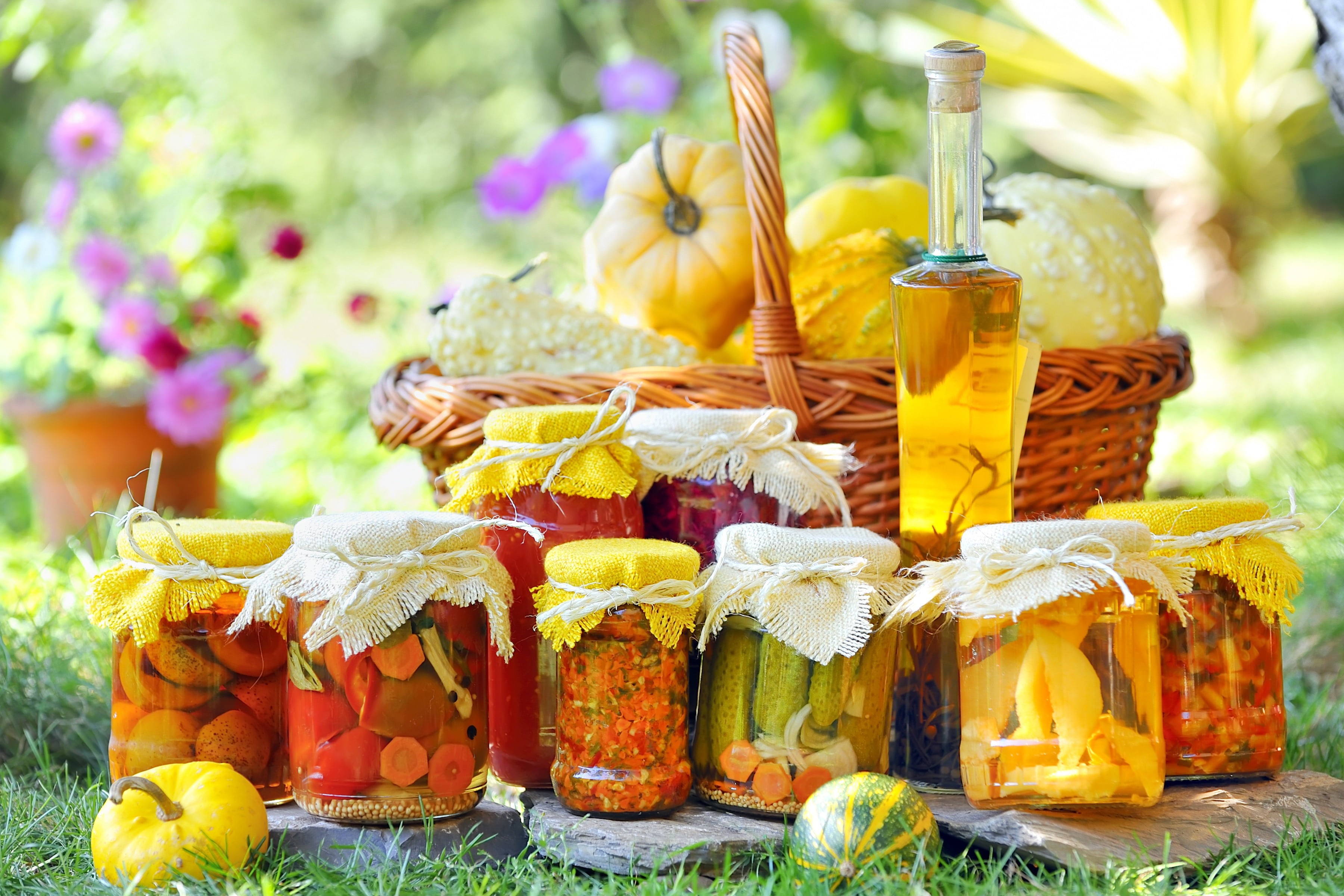 choice, jar, 2K, variation, snack, freshness, tomatoes, retail display, flowers, fruit, focus on foreground, wellbeing, retail, basket, market stall, healthy eating, HD Wallpaper