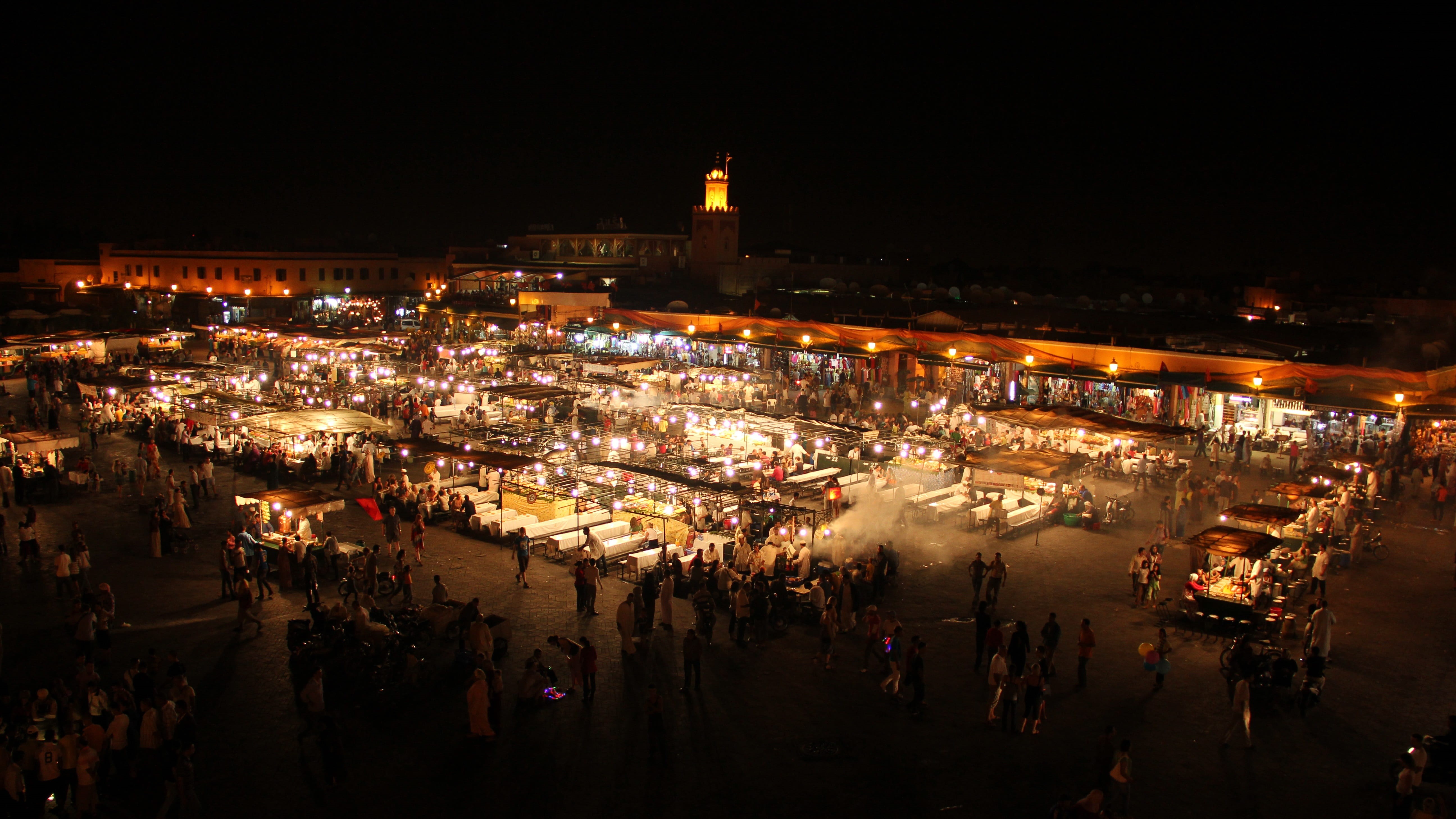 cityscape, building exterior, marrakech, market, center, built structure, jemaa el fna square, large group of people, nightlife, square, illuminated, tourist destination, HD Wallpaper