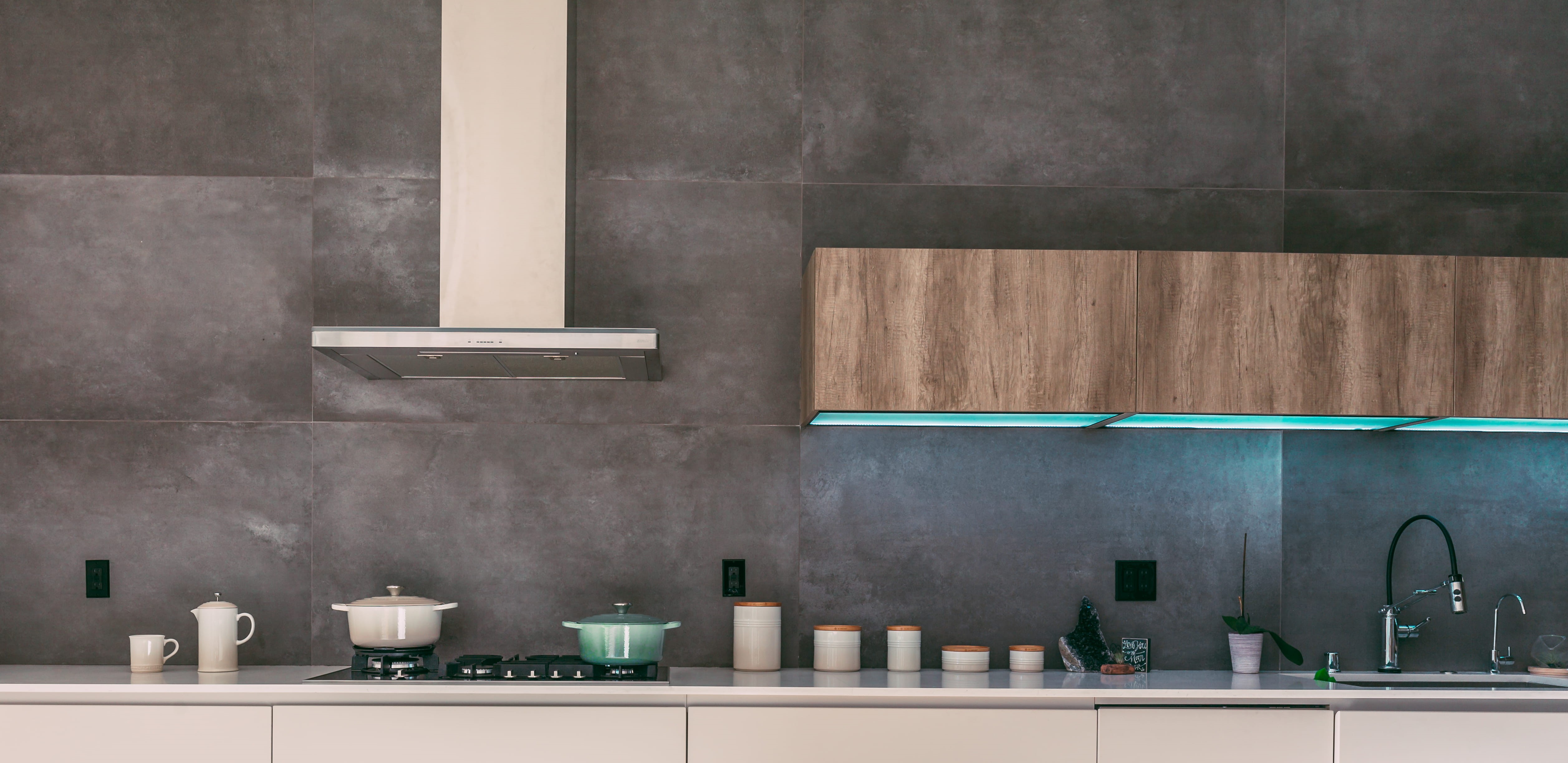 modern kitchen, sink, clean, steel, cabinet, indoors, apartment, le creuset, wall, appliance, wall - building feature, household equipment, sideboard, architecture, HD Wallpaper