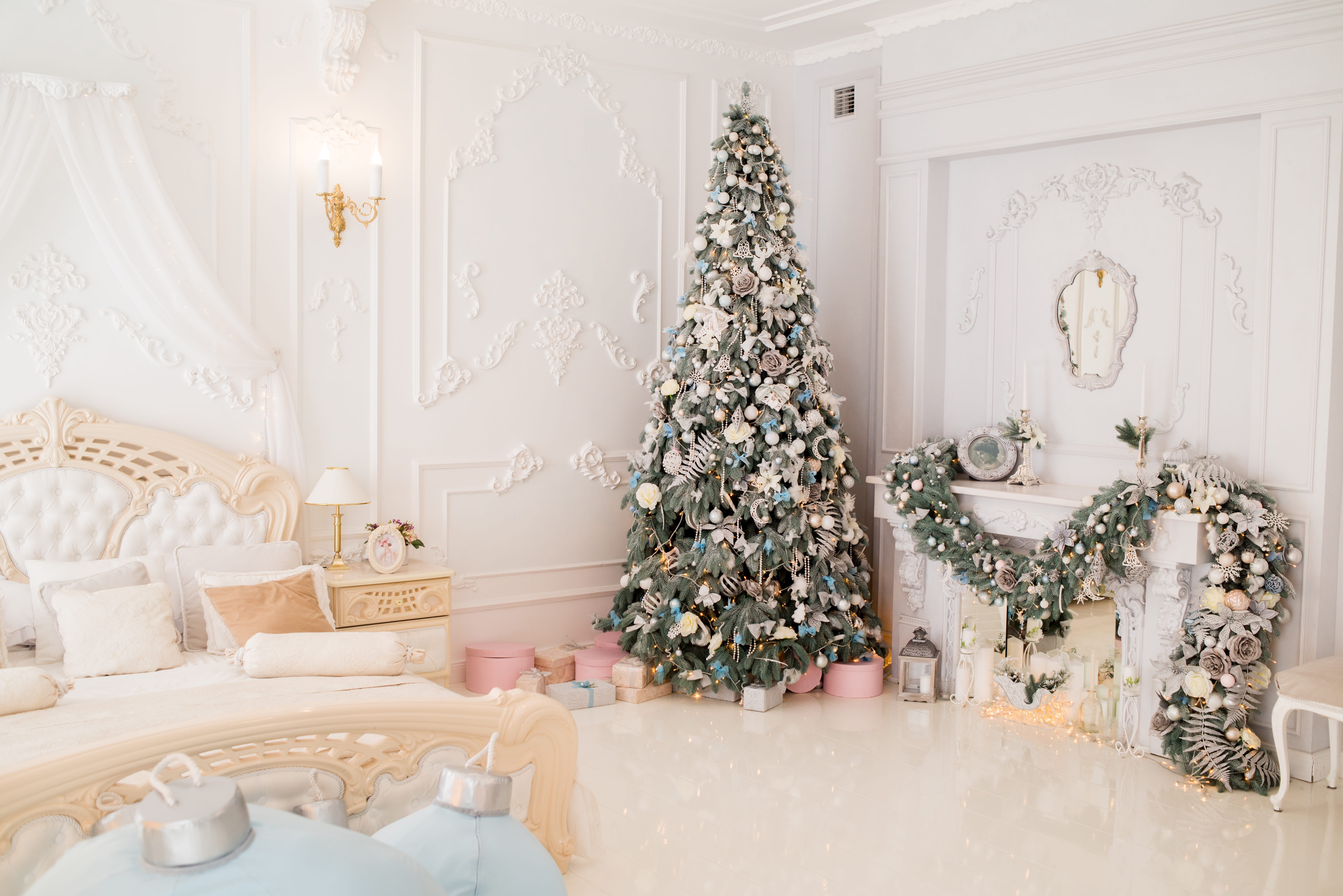 christmas tree, turquoise, corner, plant, white color, holiday - event, potted plant, christmas ornament, celebration event, celebration, christmas, home interior, HD Wallpaper