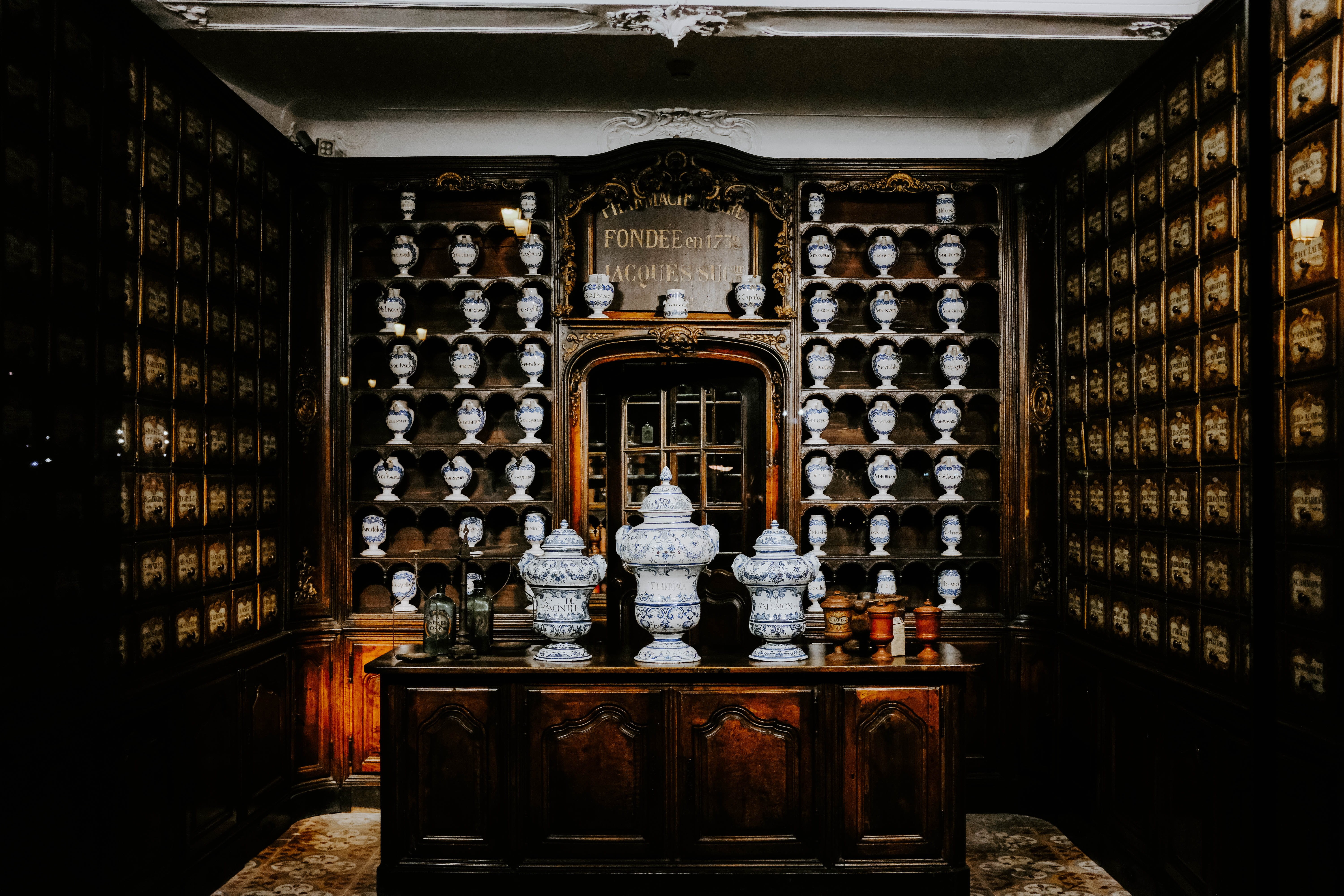 library, building, interior design, drink, altar, art and craft, representation, container, indoors, food and drink, book, church, no people, religion, HD Wallpaper