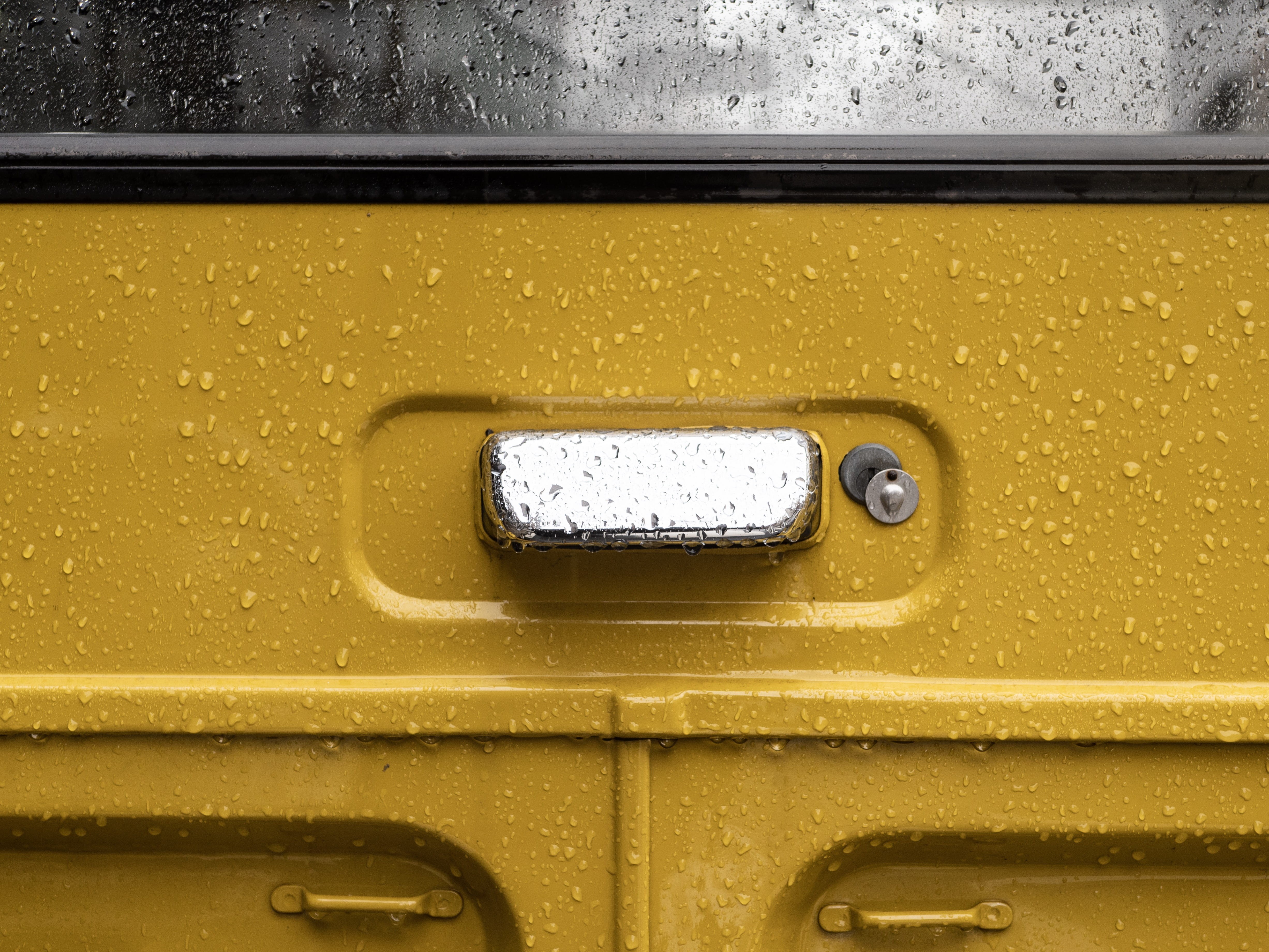 car, 4K, outdoors, sideboard, new york, rain, lever, motor vehicle, day, indoors, full frame, silver colored, architecture, transportation, adventure, HD Wallpaper