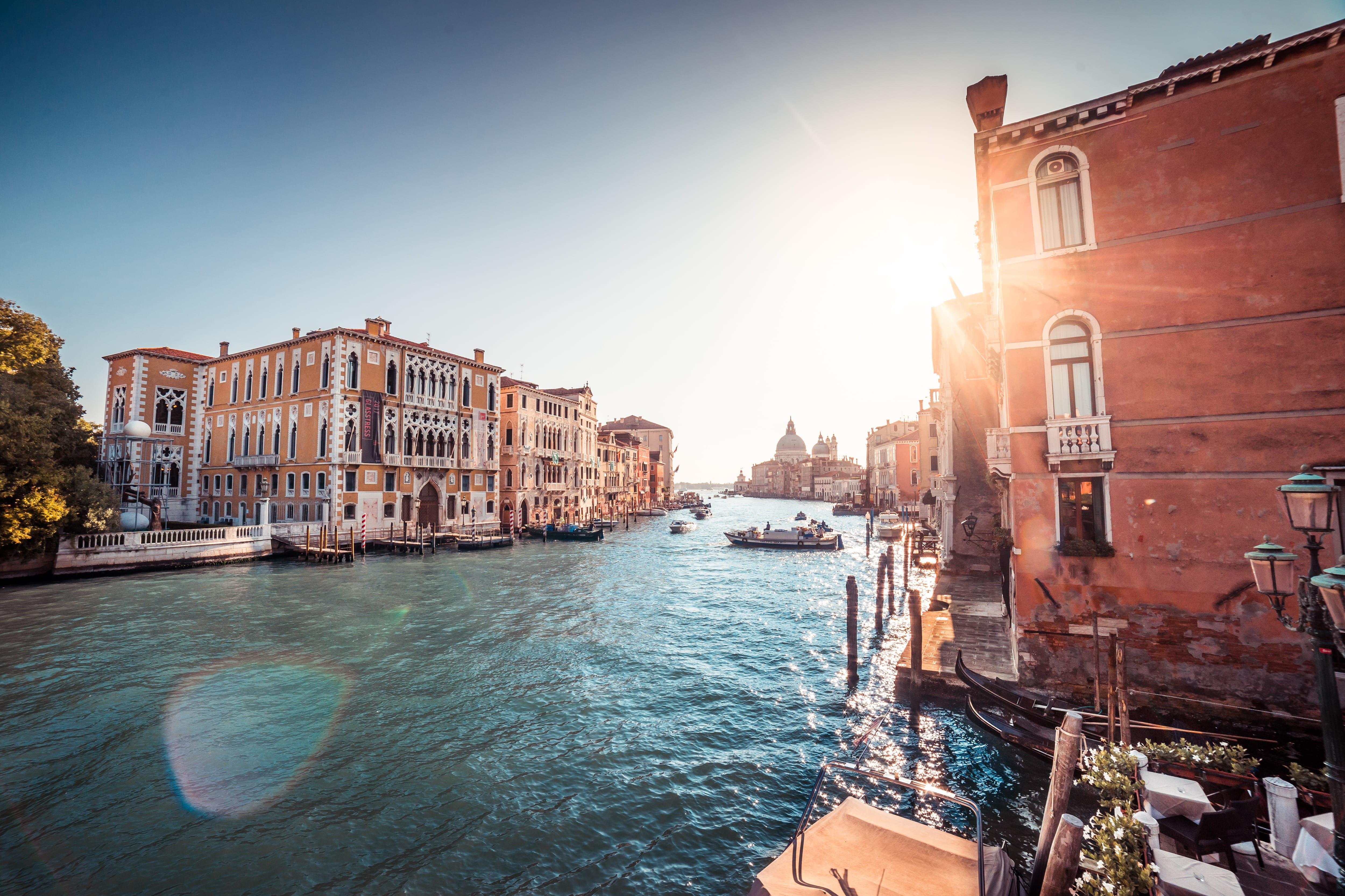 sky, city, vintage, built structure, houses, no people, 4K, streets, italy, nature, canal grande, sun, sunlights, sunlight, mode of transportation, lagoon, HD Wallpaper