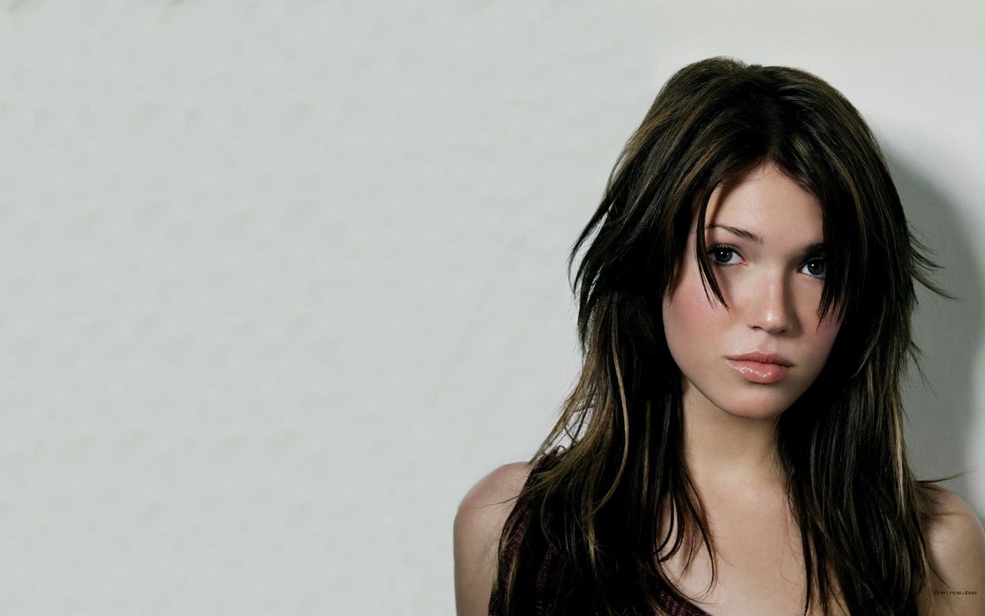 contemplation, young women, hair, white background, wall - building feature, s, women, top, headshot, long hair, copy space, brown hair, black, sleeveless, HD Wallpaper