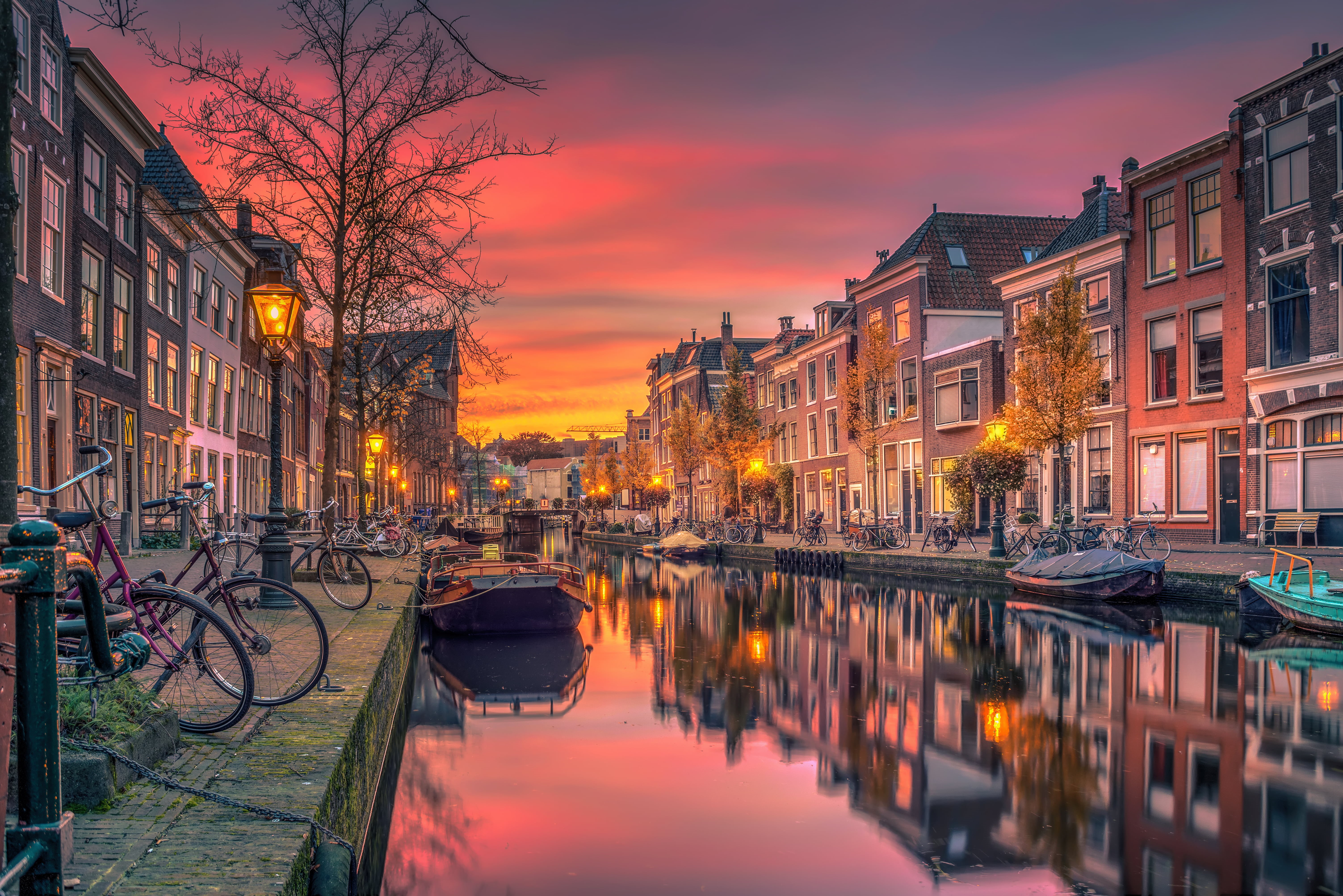 reflection, townhouse, waterfront, bridge - Man Made Structure, dusk, twilight, illuminated, built Structure, 5K, town, street, building, netherlands, HD Wallpaper