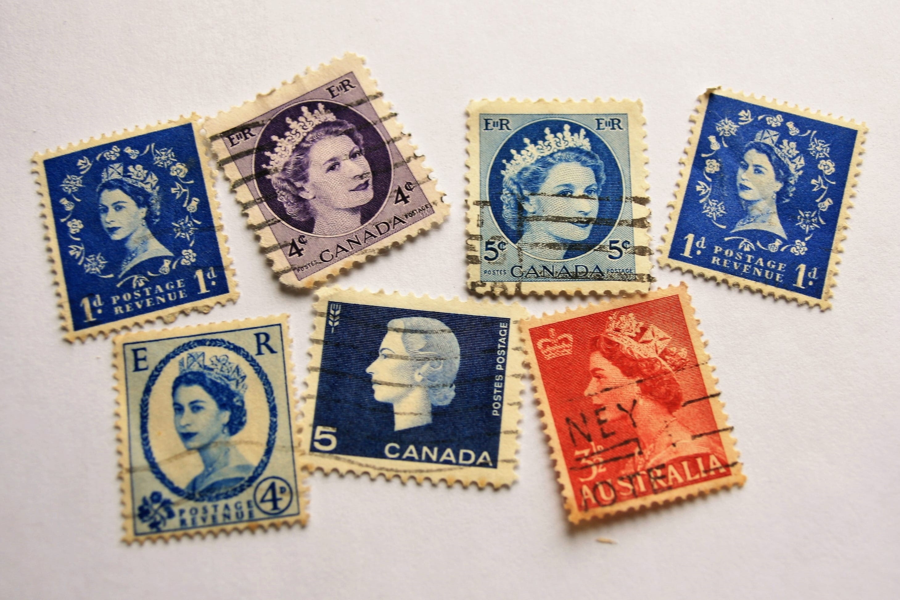 number, profile, cut out, idol, stamp postage, destroyed, english, correspondence, edition, the queen of england, history, choice, 2K, paper currency, HD Wallpaper
