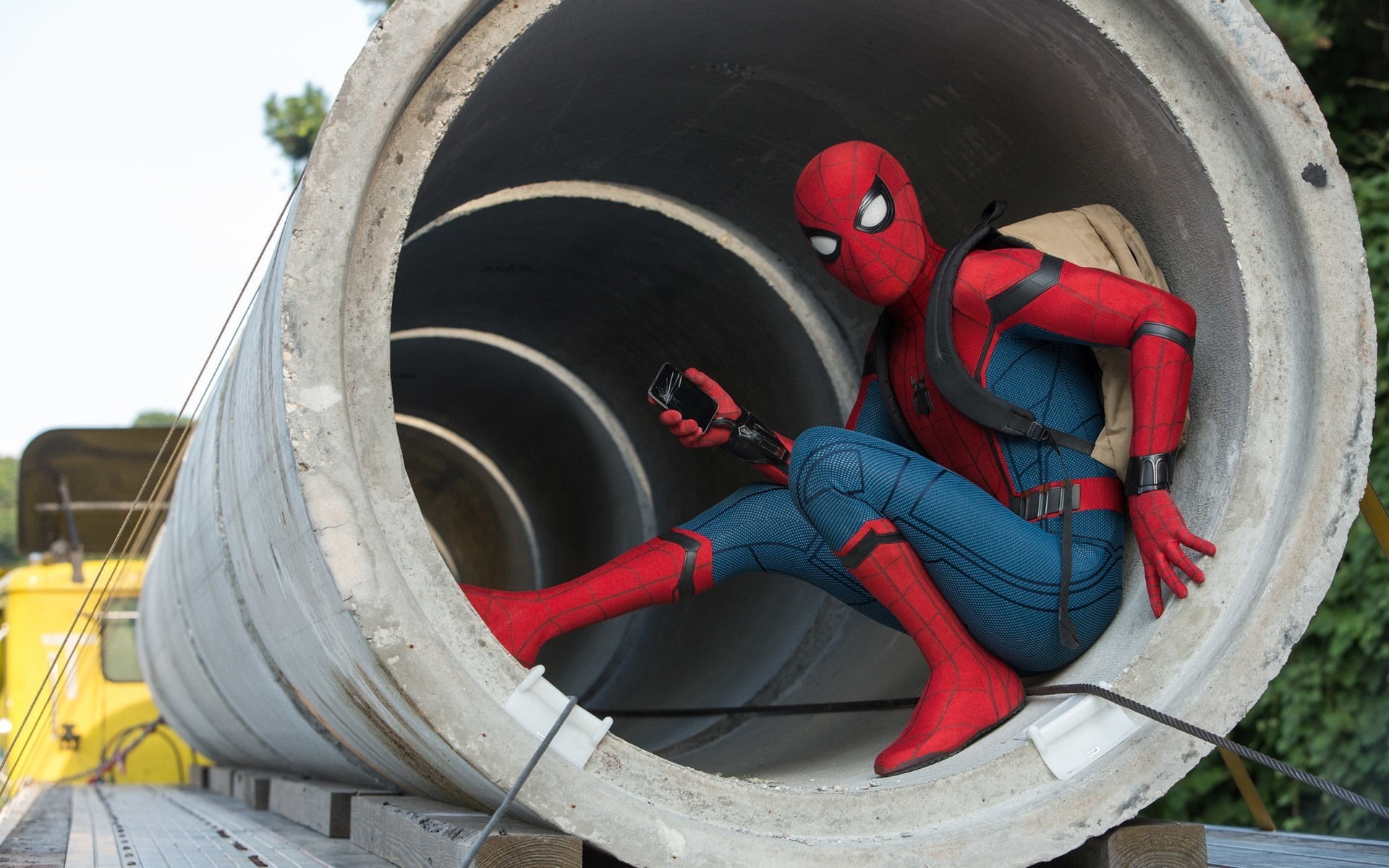 day, pipe - tube, security, spider, 1080P, no people, wheel, homecoming, red, outdoors, transportation, metal, man, tire, safety, architecture, HD Wallpaper