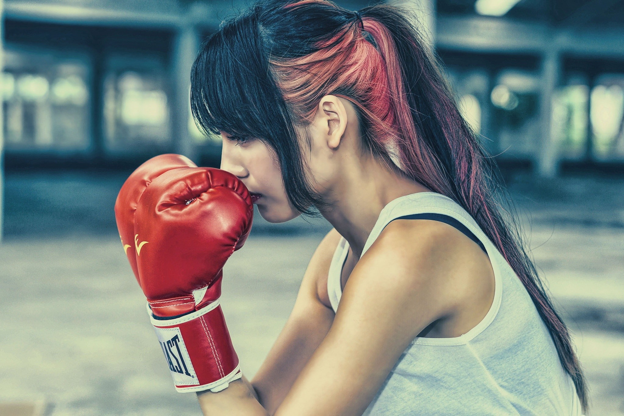 dyed hair, boxing gloves, women, model, 1080P, Asian, HD Wallpaper