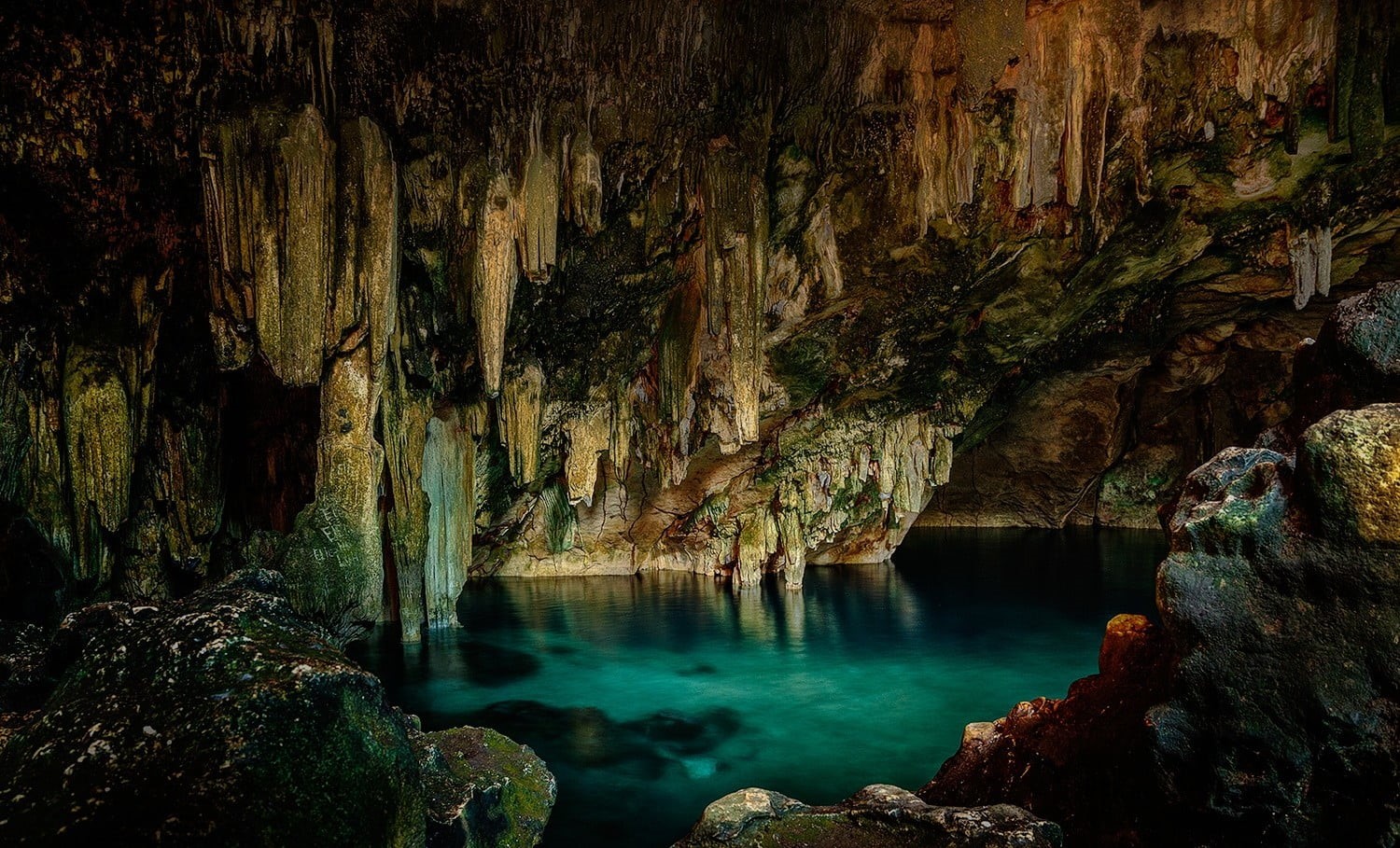 stalactites, tranquil scene, remote, stalactite, beauty in nature, idyllic, no people, rock, rock formation, solid, tranquility, cenotes, outdoors, cave, HD Wallpaper