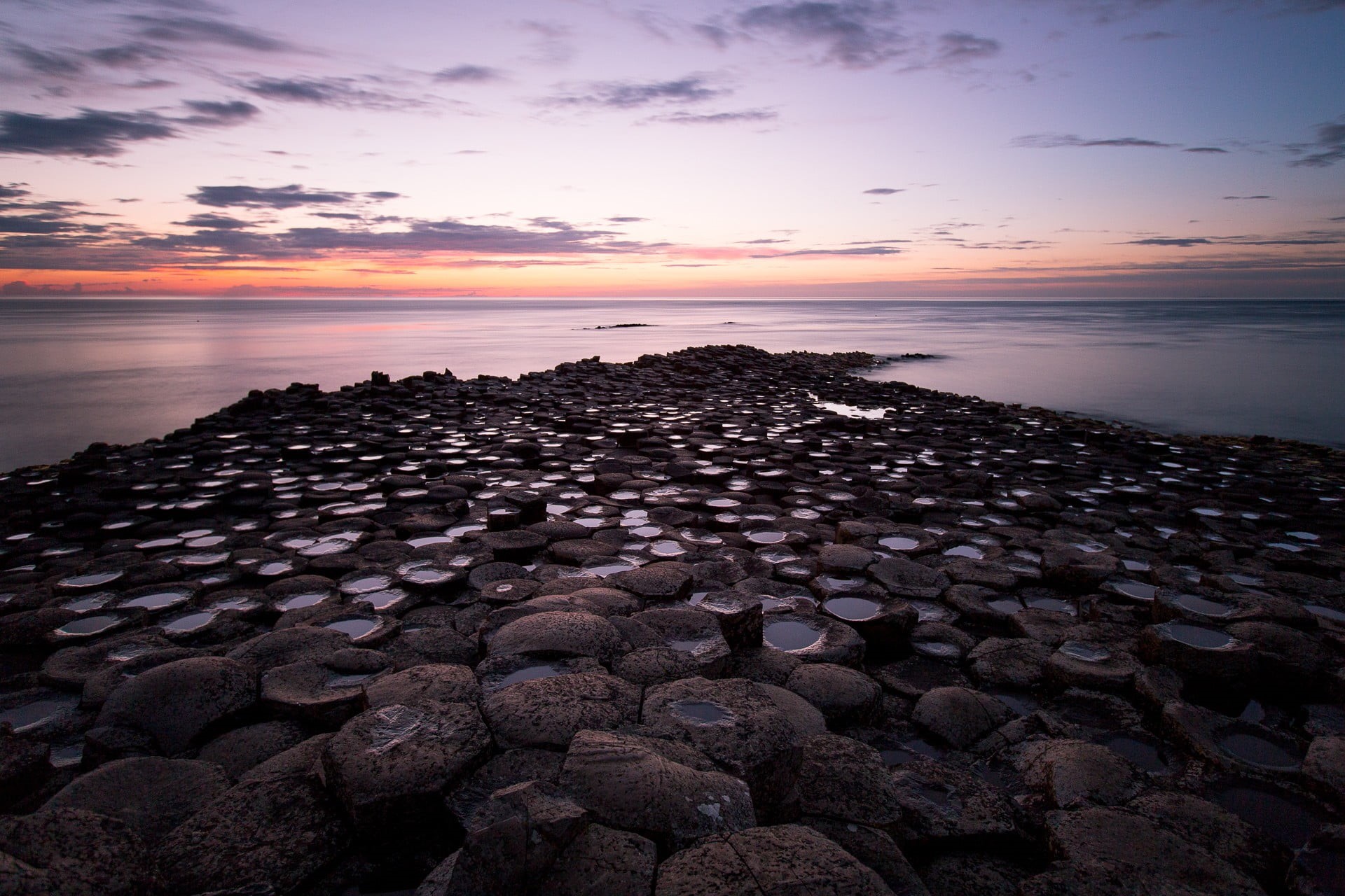 mattress, no people, coast, 1080P, Giants Causeway, nature, sea, water, outdoors, beach, horizon, rock - object, rocky coastline, pebble, rock formation, HD Wallpaper
