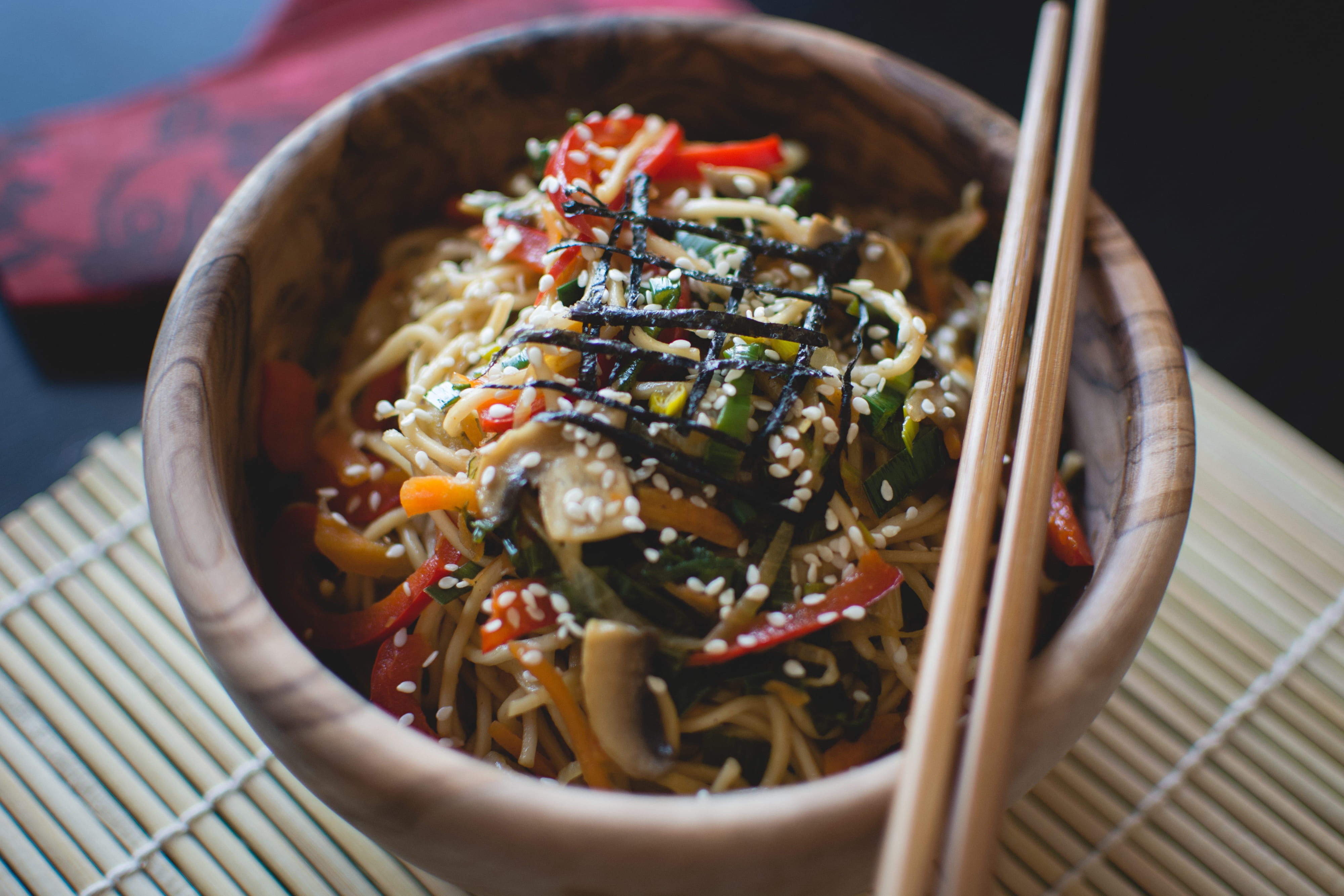 gourmet, wellbeing, ready-to-eat, vegetable, soup, temptation, meat, chopsticks, chinese food, cultures, italian food, dinner, japanese Cuisine, no people, HD Wallpaper