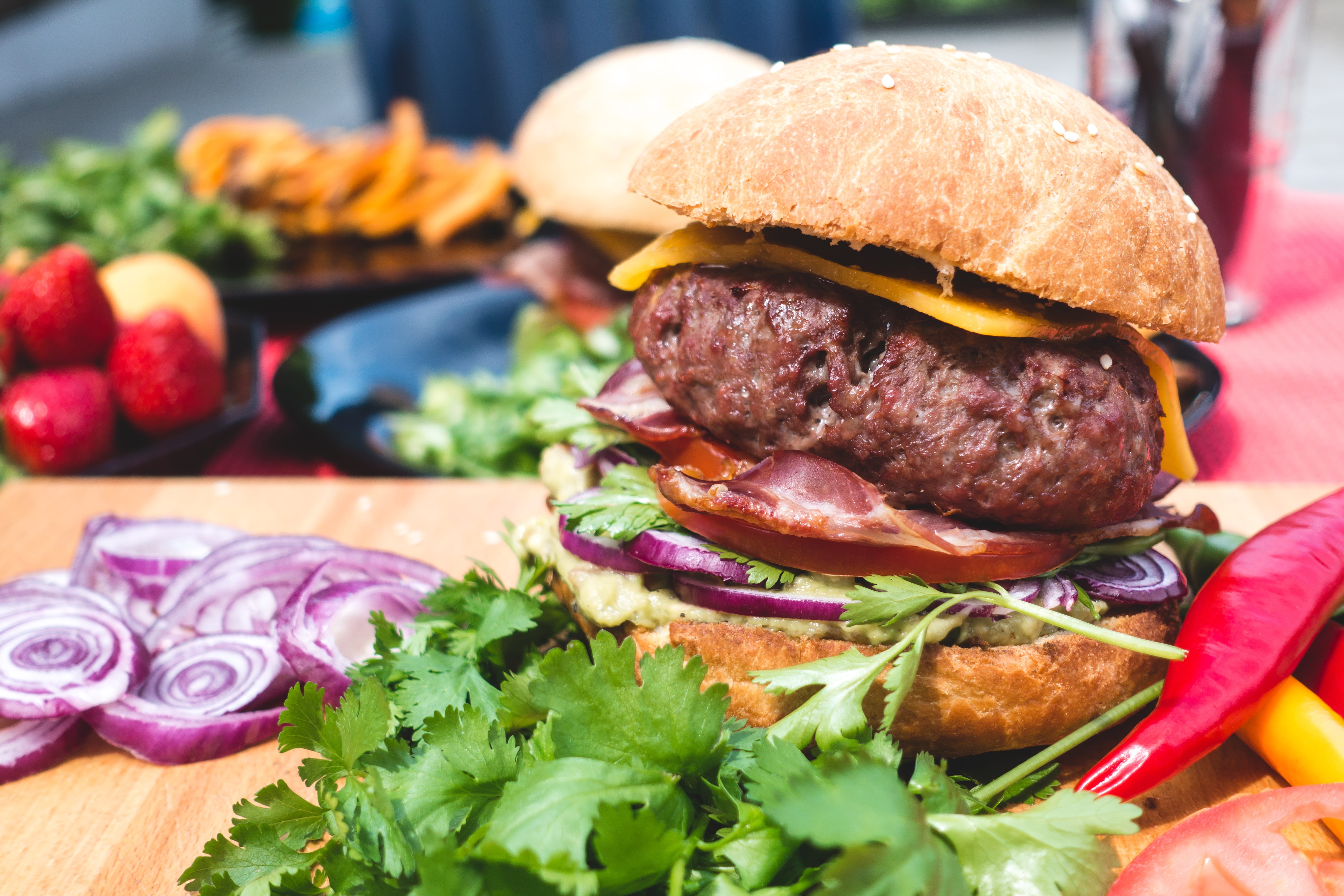lettuce, hamburger, summer, table, close-up, colorful, homemade, ready-to-eat, tomato, Burger, onion, focus on foreground, food, fast Food, guacamole, barbecue, HD Wallpaper