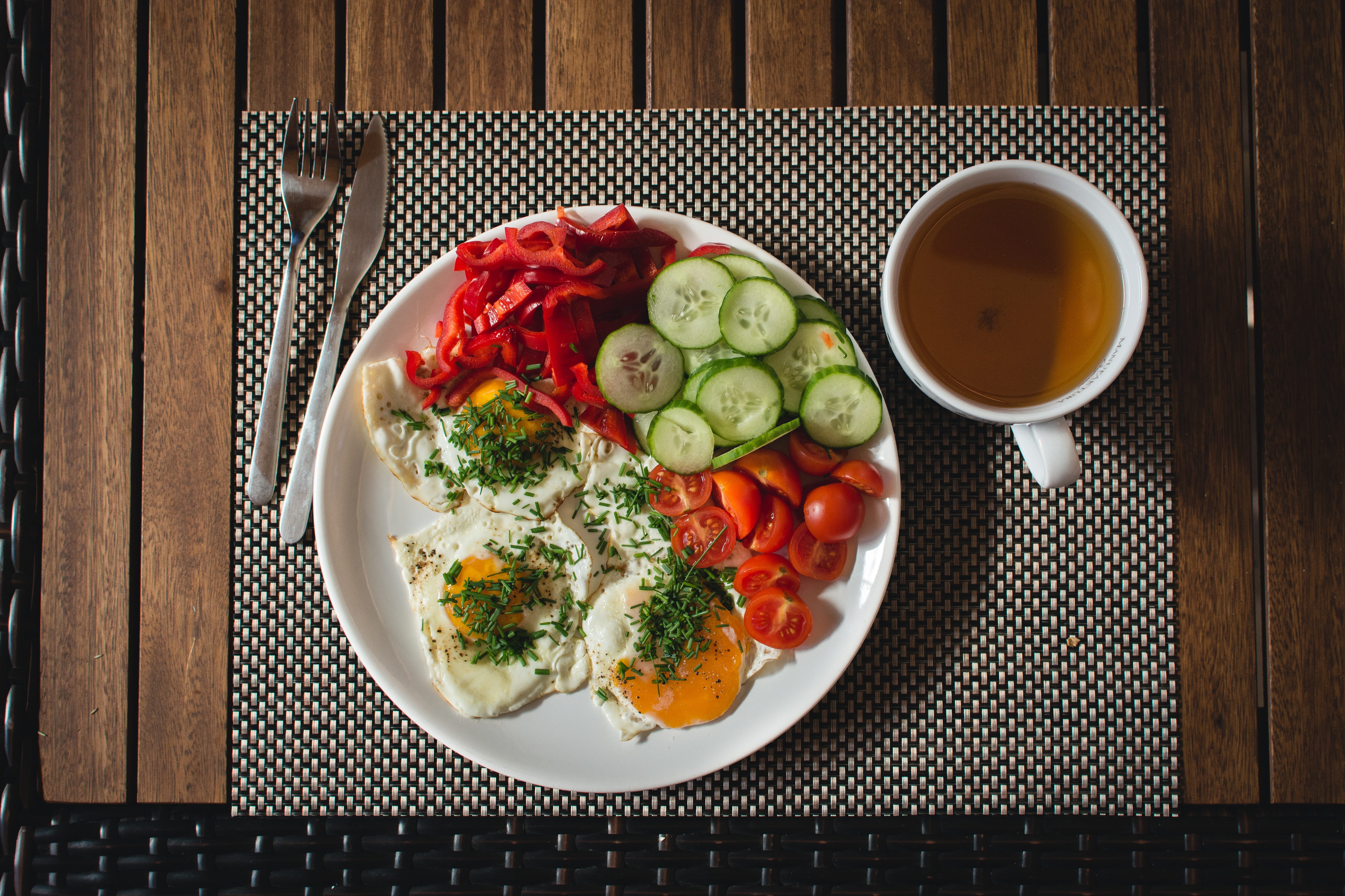 dinner, Paleo, cultures, plate, drink, salad, vegetable, food and drink, indoors, top view, heat - Temperature, healthy Eating, freshness, fruit, crockery, HD Wallpaper