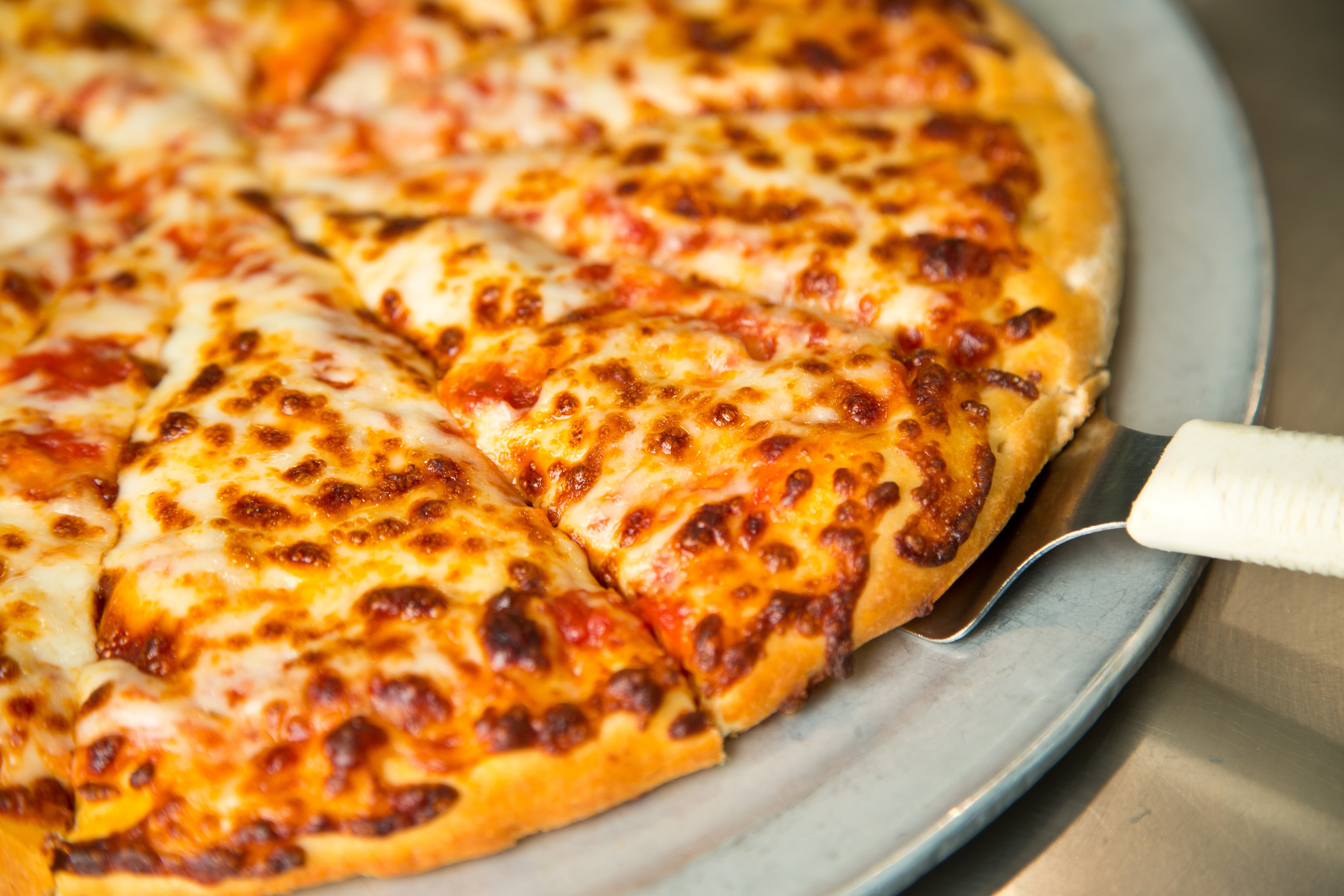 meat, cheese, snack, food And Drink, unhealthy Eating, pizza, pastries, close-up, rustic, pepperoni, 2015, refreshment, flat Bread, pizzeria, tomato Sauce, HD Wallpaper