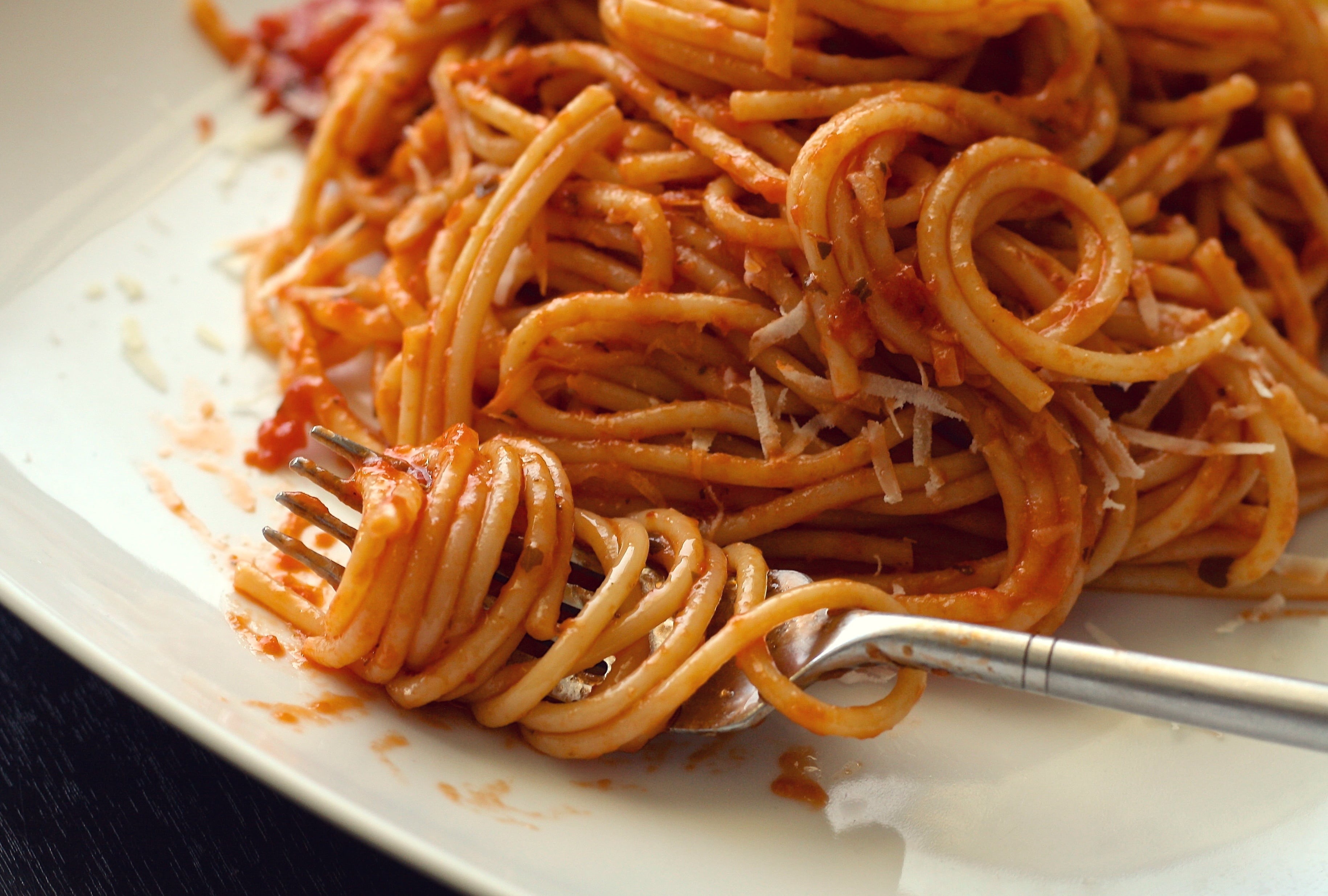white, ingredient, kitchen utensil, kitchen, pasta, steel, cuisine, no people, high angle view, sauce, fork, italian, meal, italy, crockery, plate, italian food, HD Wallpaper