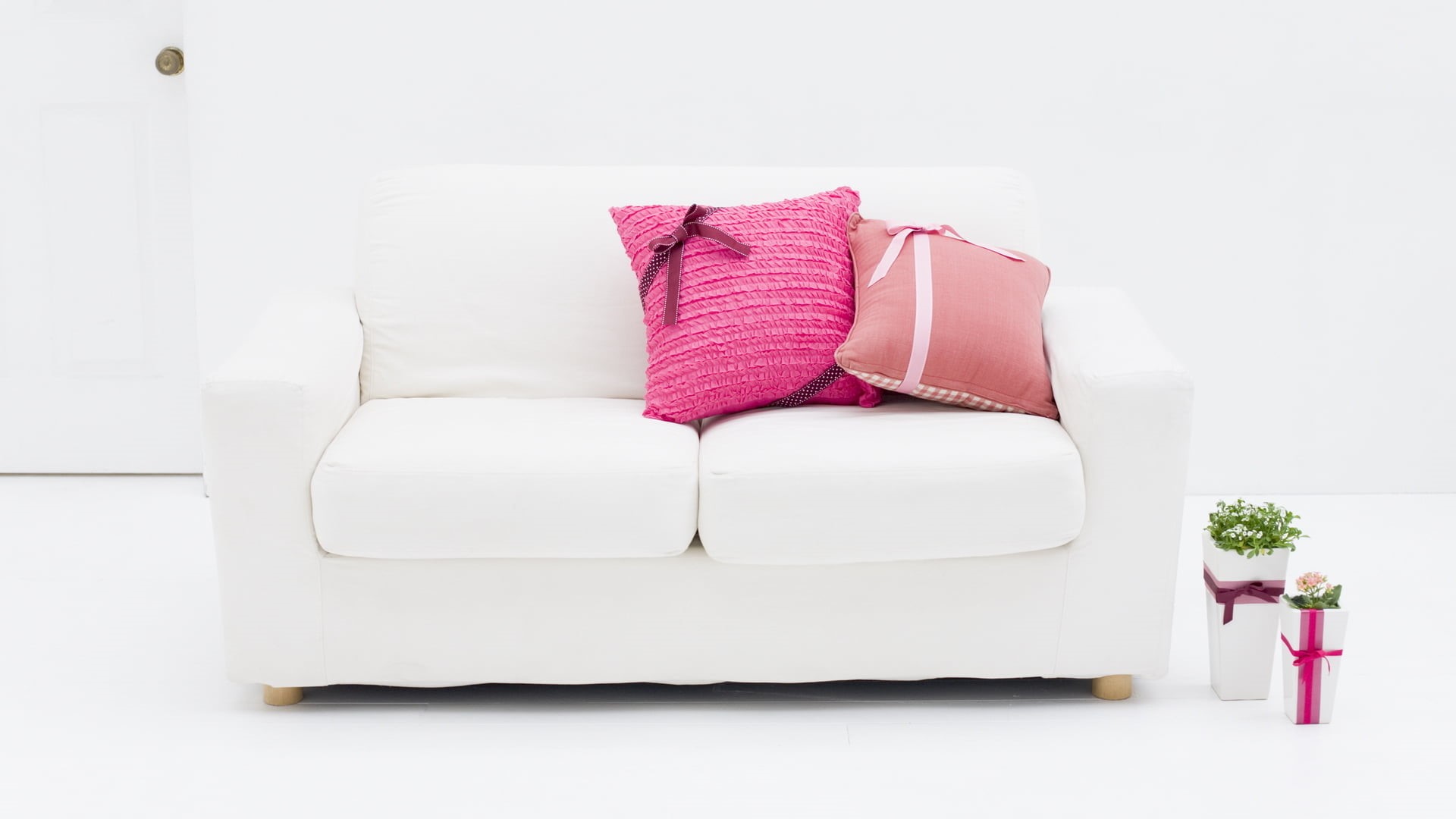 white color, pink color, red, no people, apartment, seat, neat, group of objects, indoors, tidy room, plants, 1080P, white, purple, built structure, bow, HD Wallpaper